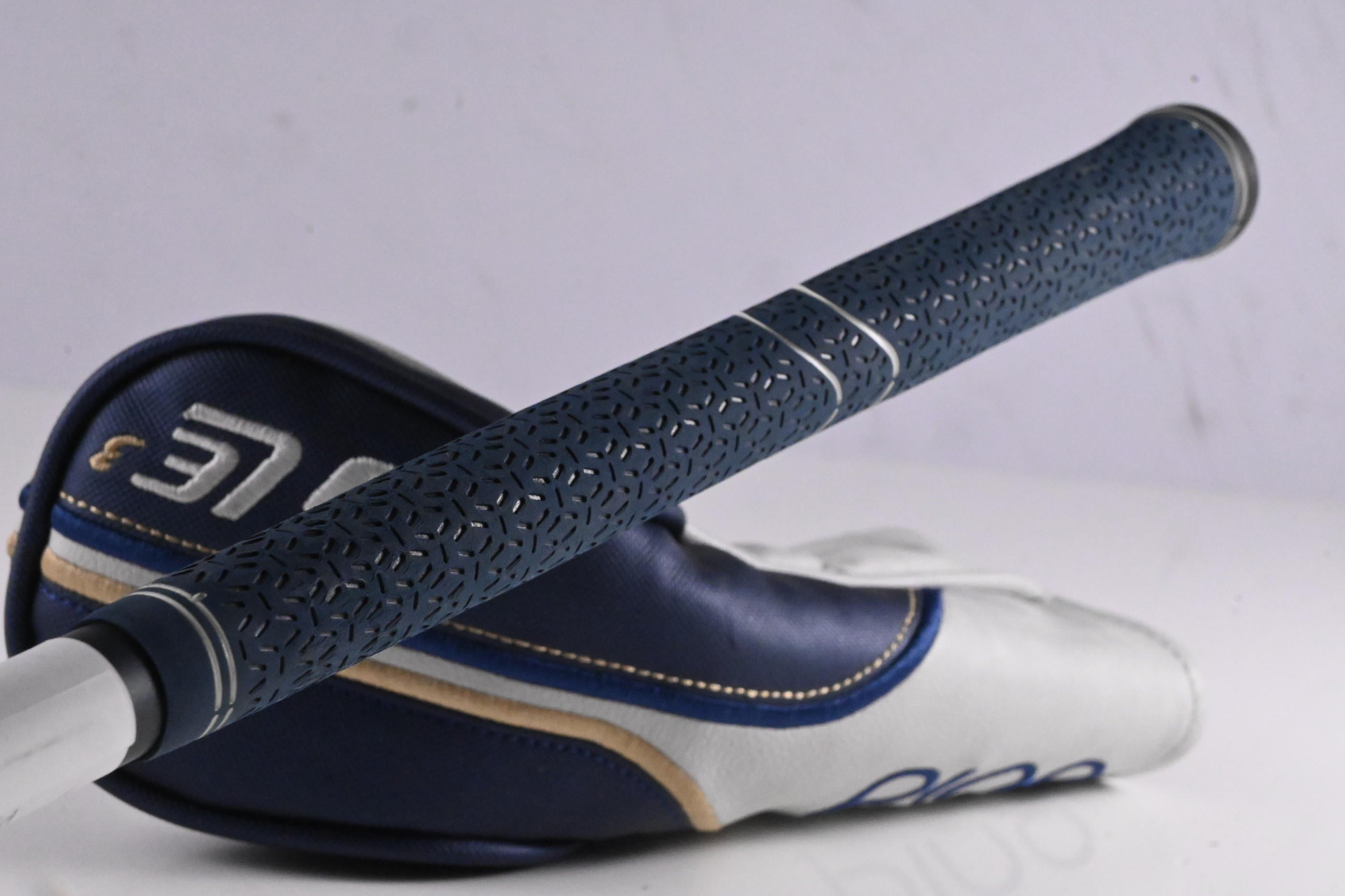 Ladies Ping G Le3 #6 Hybrid / 30 Degree / Ladies Flex Ping ULT 250 Shaft