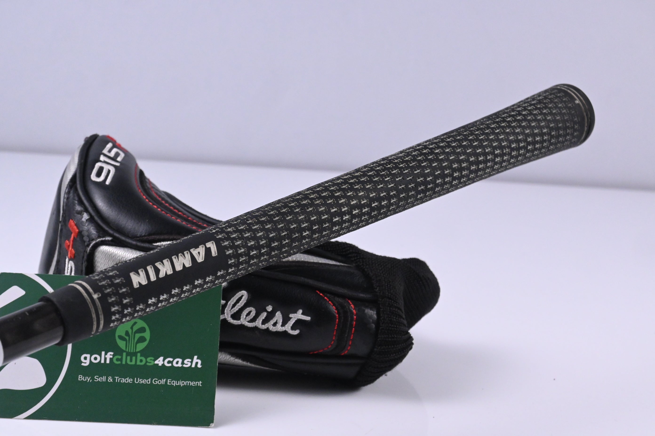 Titleist 915H #2 Hybrid / 17.5 Degree / Stiff Flex Aldila Rogue Black 85 Shaft