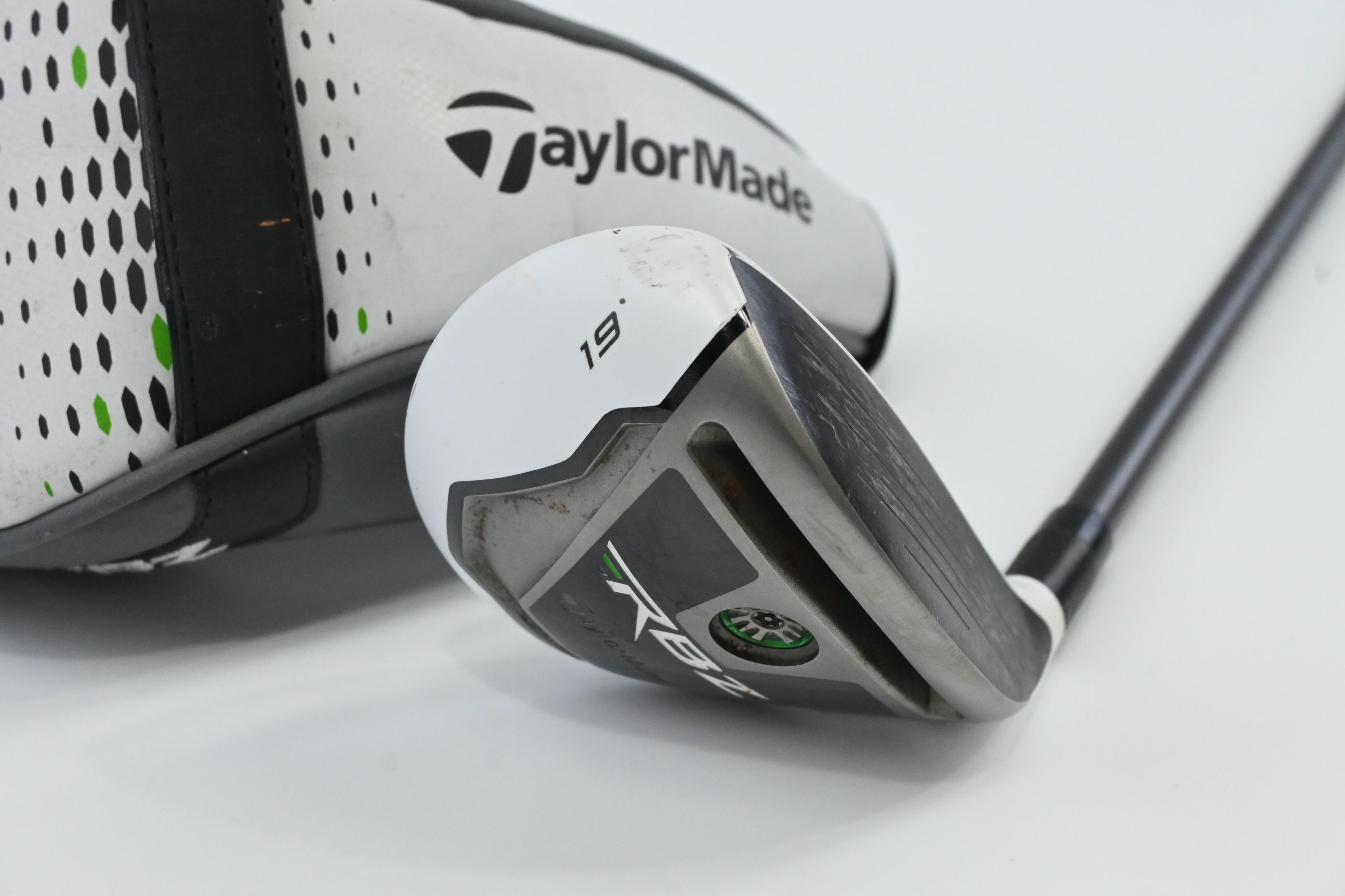 Taylormade RBZ #3 Hybrid / 19 Degree / Regular Flex Taylormade RBZ 65 Shaft