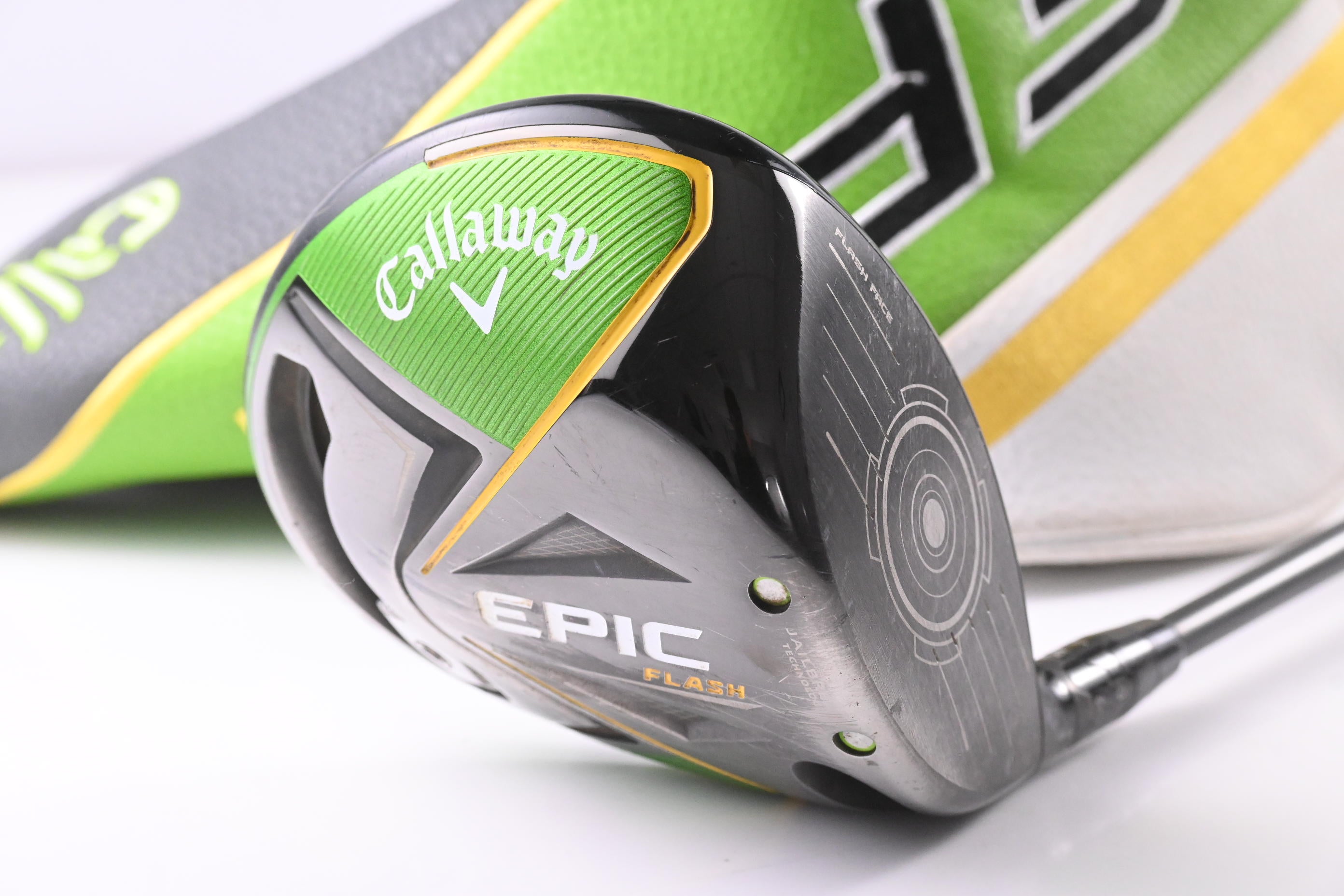 Callaway Epic Flash Driver / 10.5 Degree / Regular Flex HZRDUS Smoke Black 60