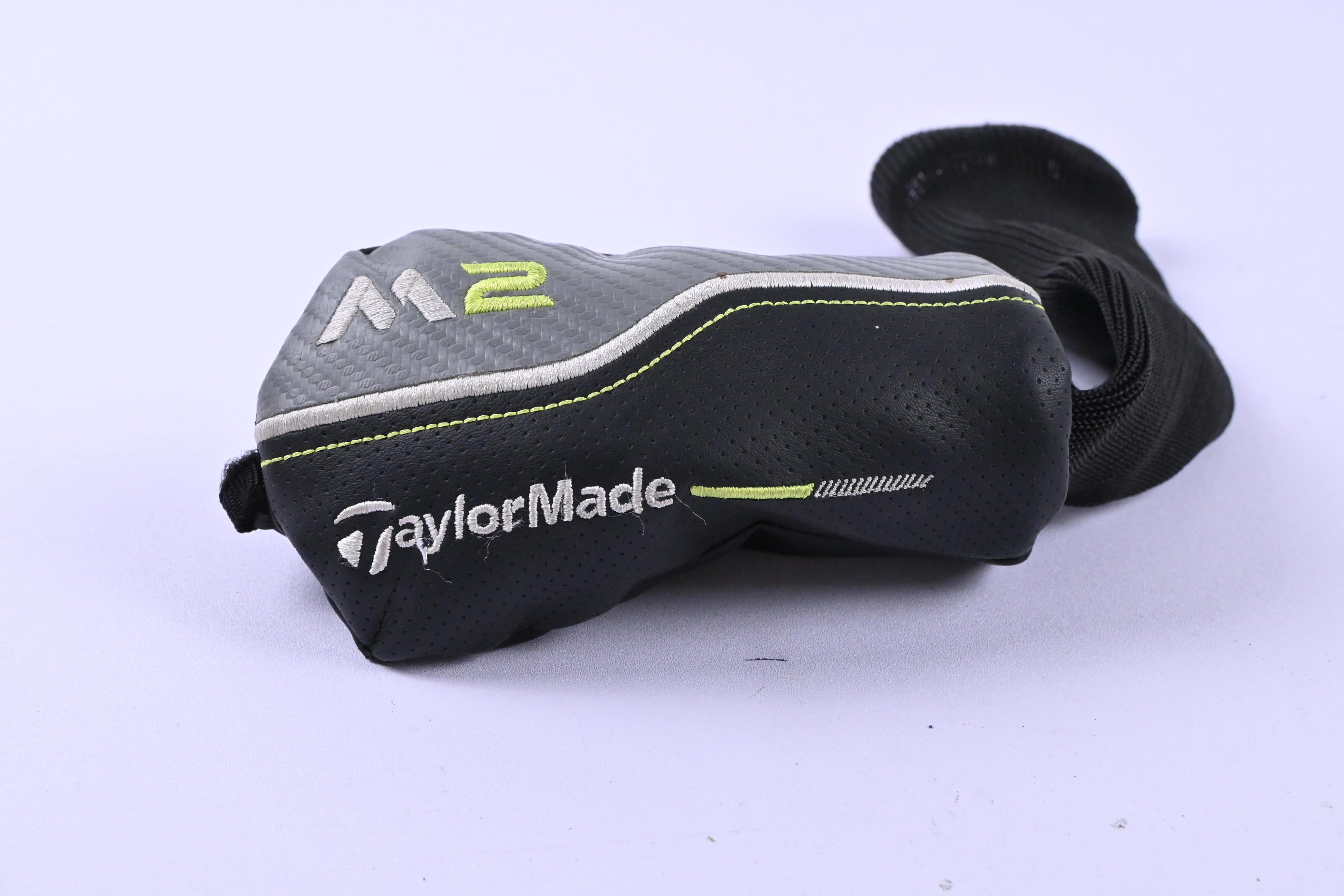 Taylormade M2 #4 Hybrid / 22 Degree / Regular Flex M2 REAX 65 Shaft