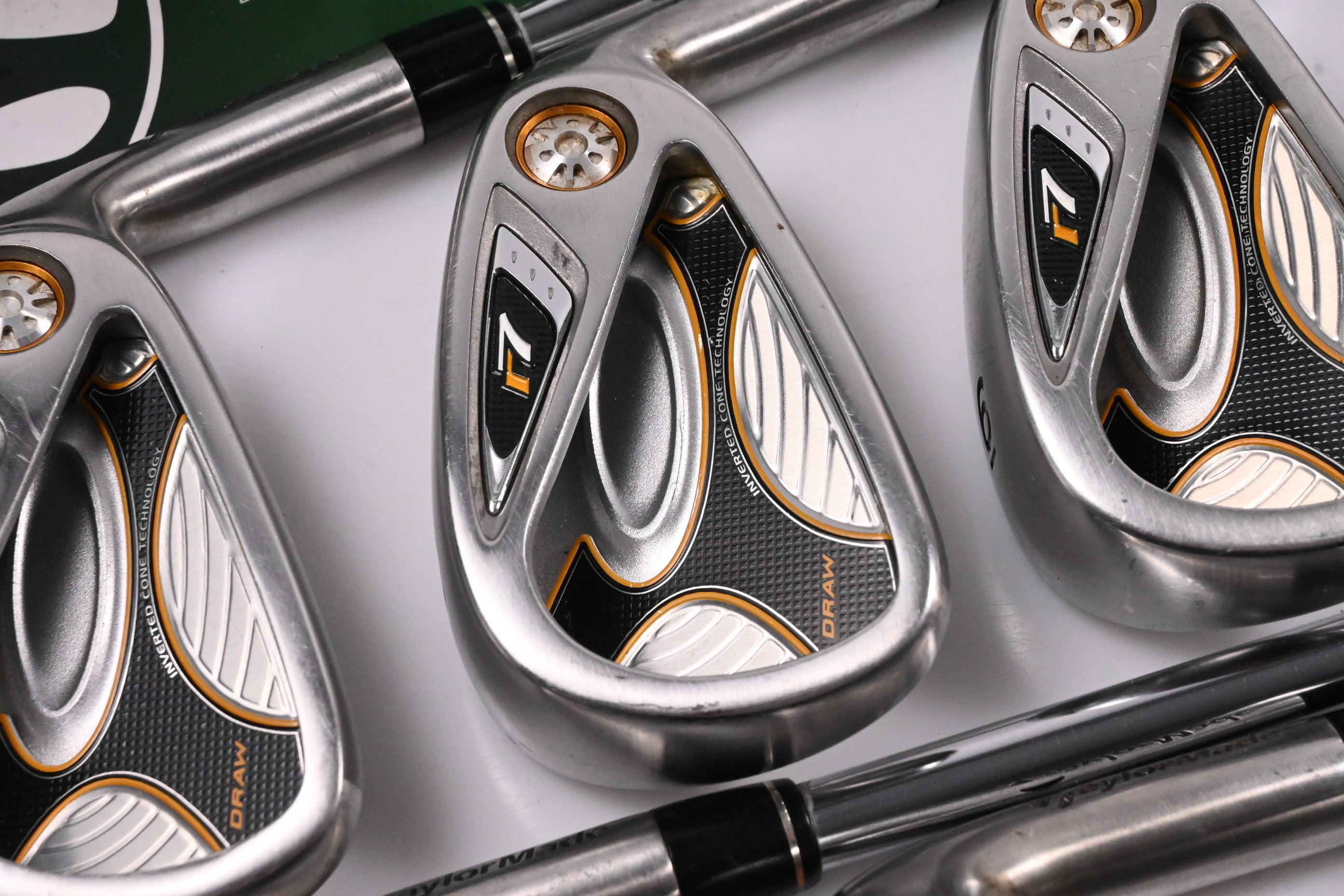 Taylormade R7 Draw Irons / 4-PW+SW / Regular Flex Taylormade T-Step 90 Shafts