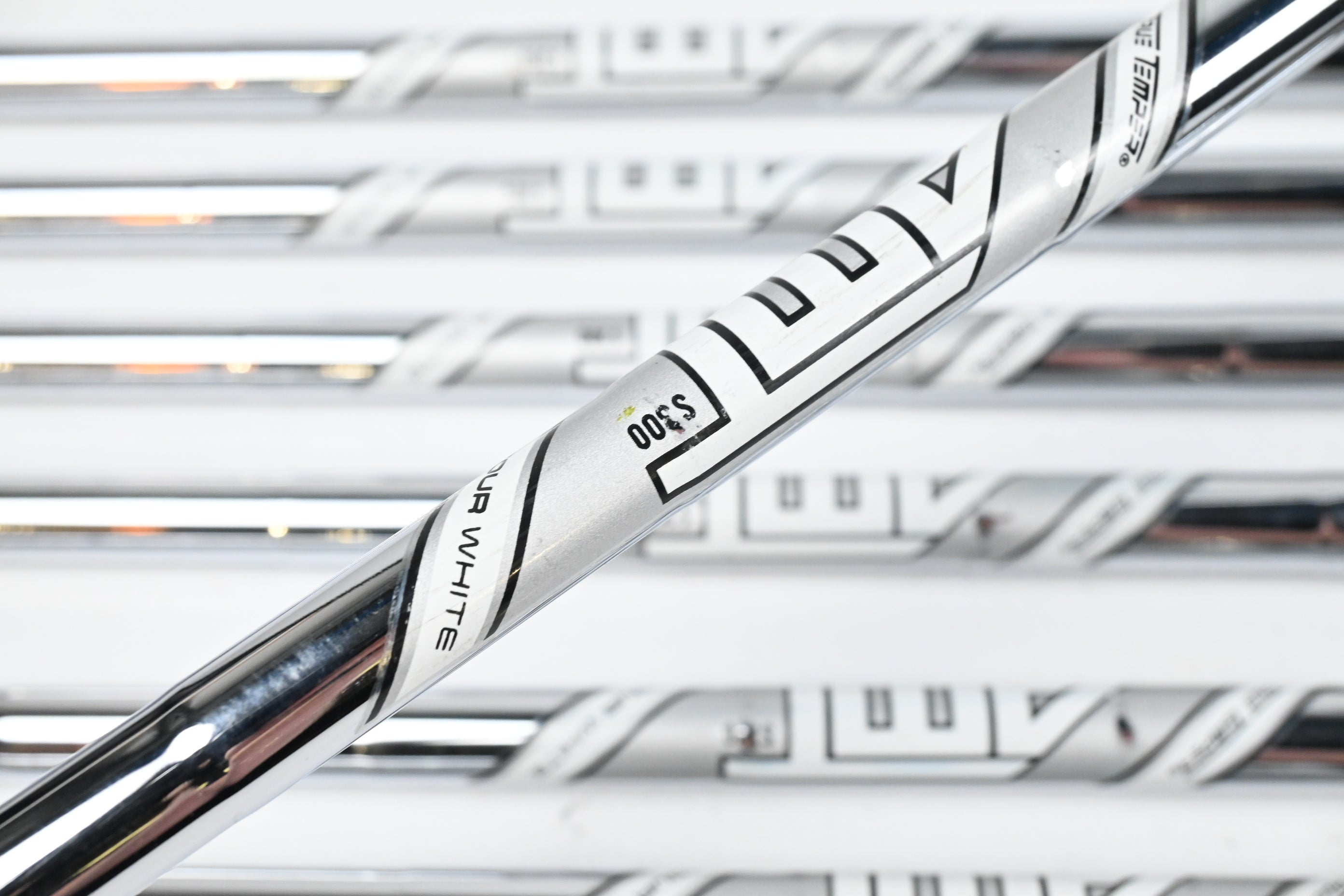 Titleist T100 2019 Irons / 4-PW / Stiff Flex AMT S300 Tour White Shafts