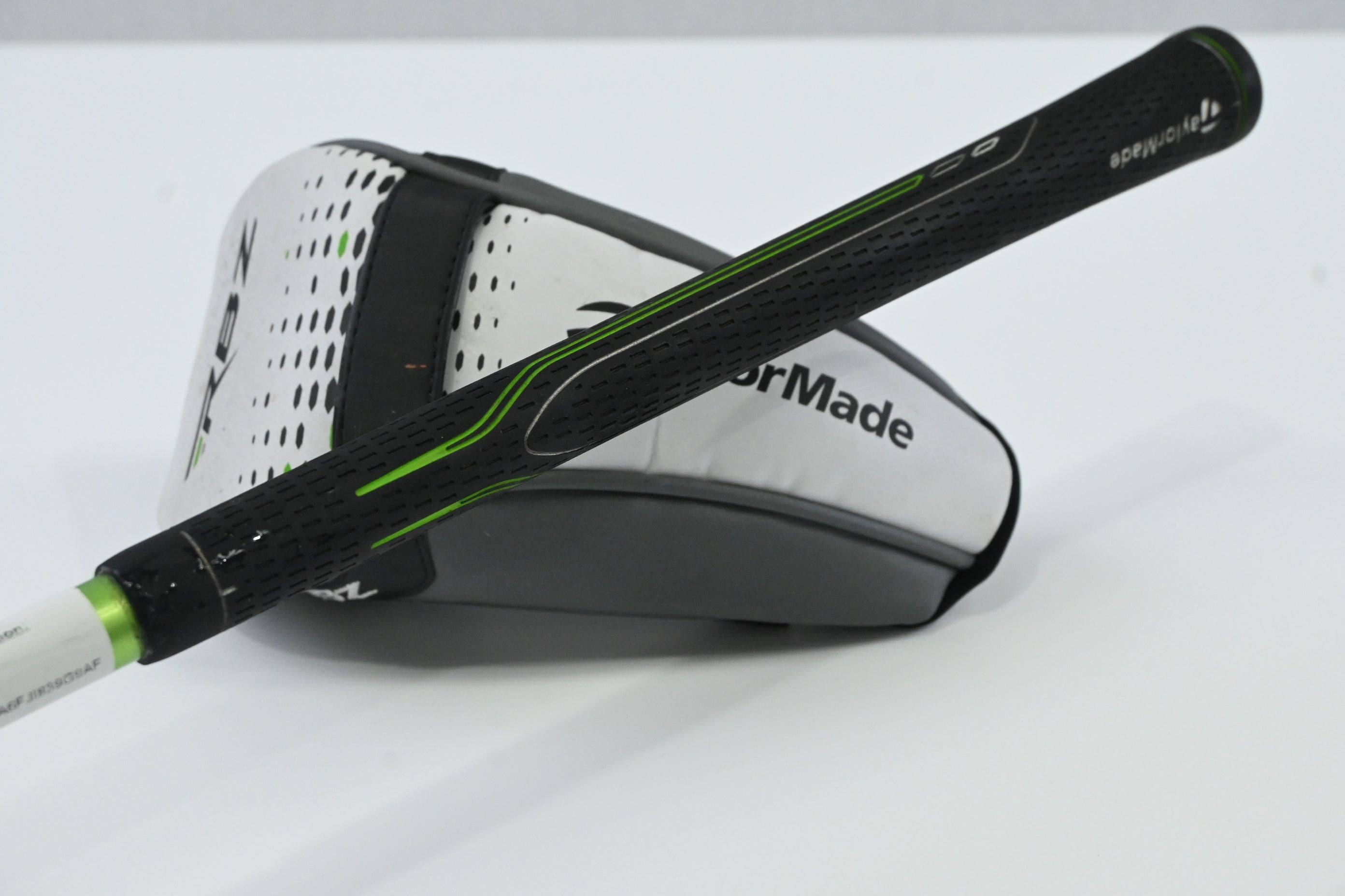 Taylormade RBZ #3 Hybrid / 19 Degree / Regular Flex Taylormade RBZ 65 Shaft