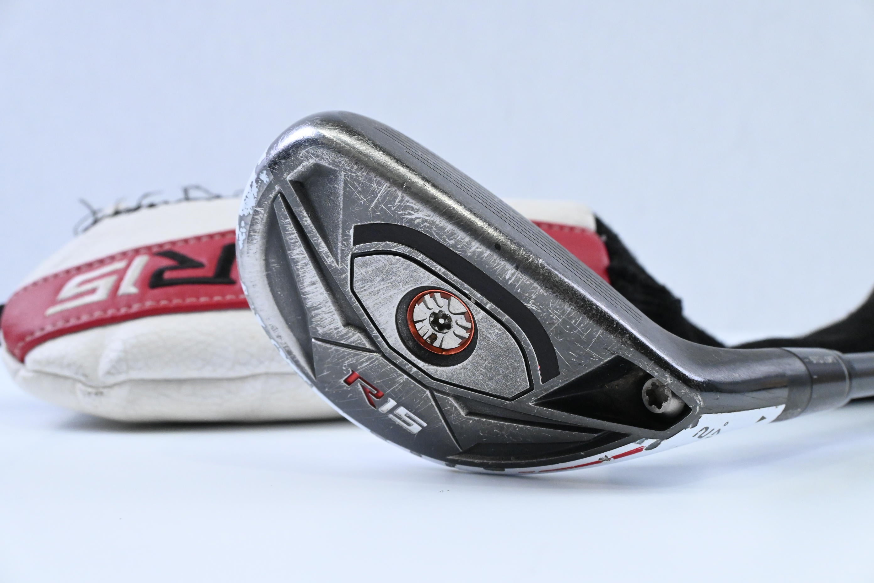 Taylormade R15 #2 Hybrid / 17 Degree / Stiff Flex Fujikura Speeder 77 Evolution