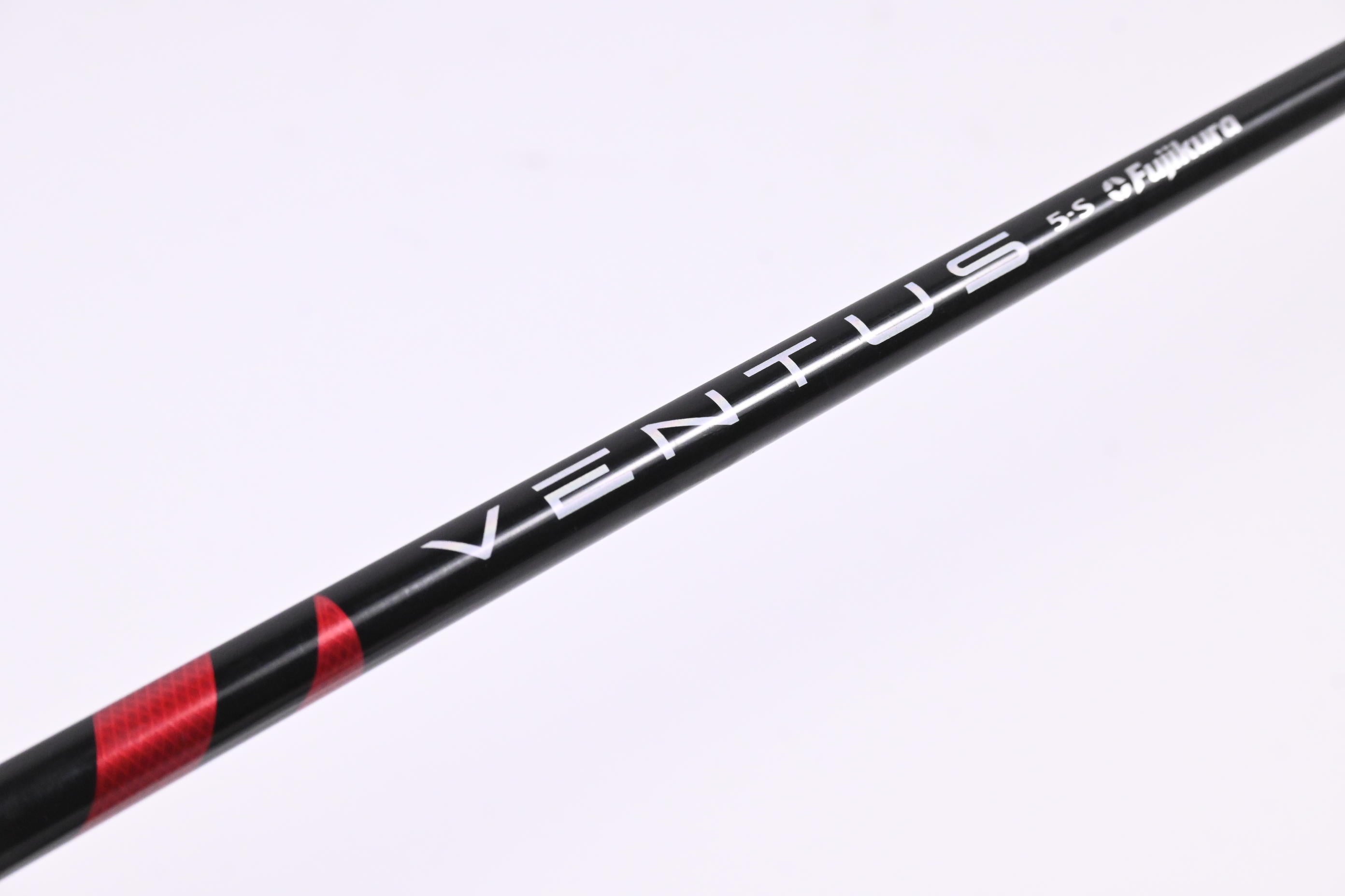 Fujikura Ventus Red 5 Driver Shaft / Stiff Flex / Titleist Adapter