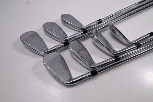 Taylormade Qi Max Irons / 5-PW+SW / Regular Flex KBS MAX MT 85 Shafts