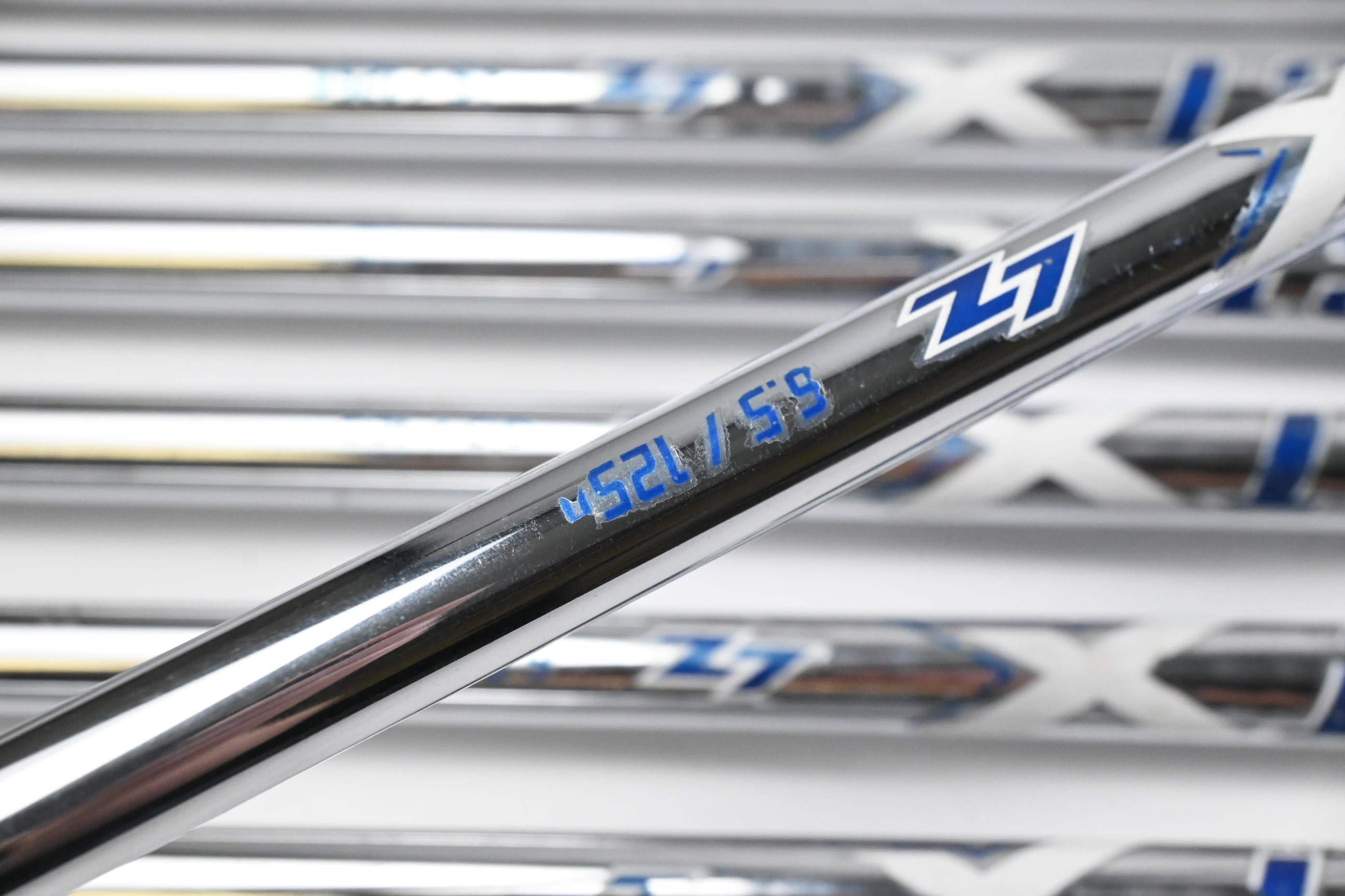 Mizuno MP-5 Irons / 4-PW / X-Flex Project X LZ 125 Shafts