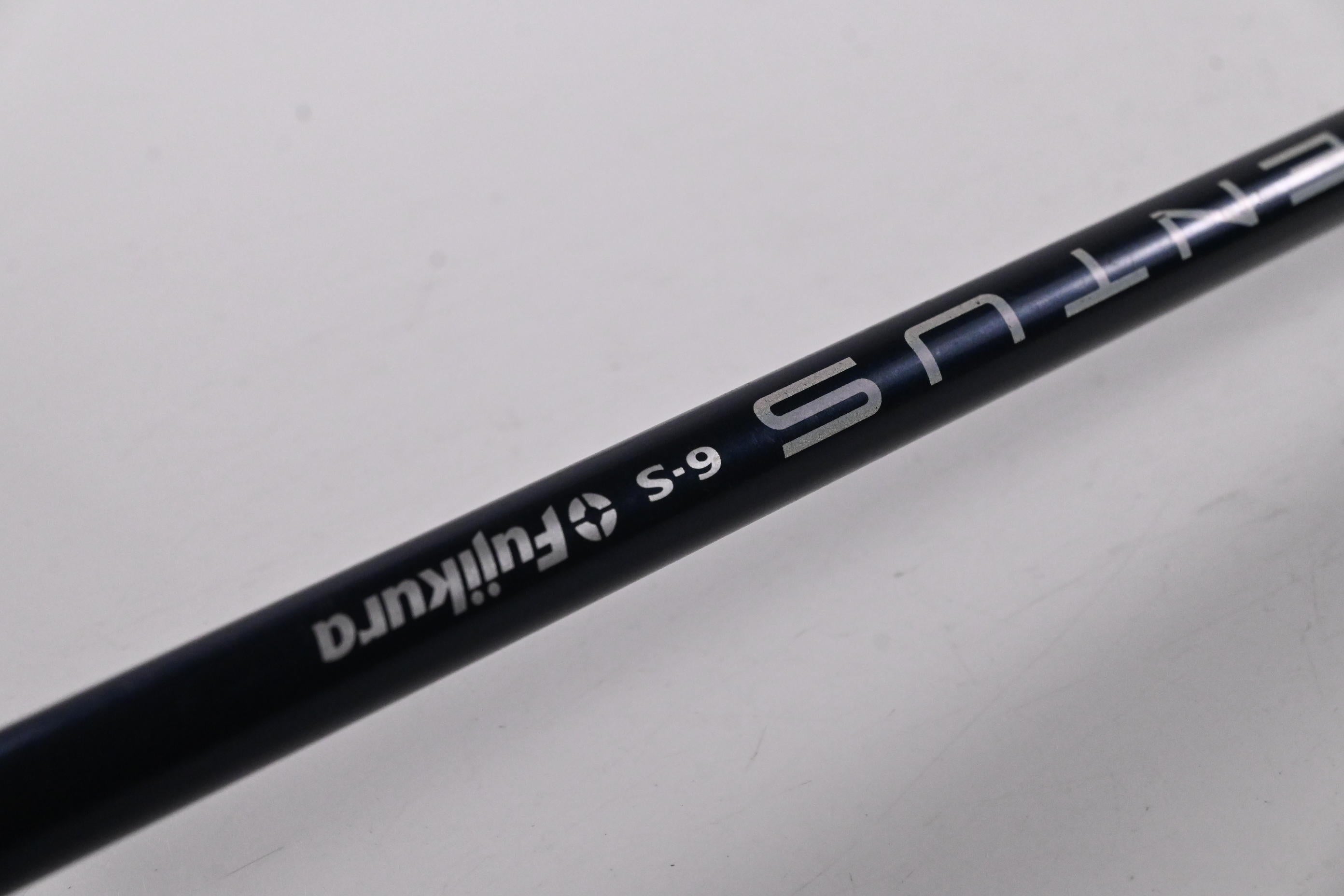 Taylormade SIM Max Driver / 10.5 Degree / Stiff Flex Fujikura Ventus Blue 6