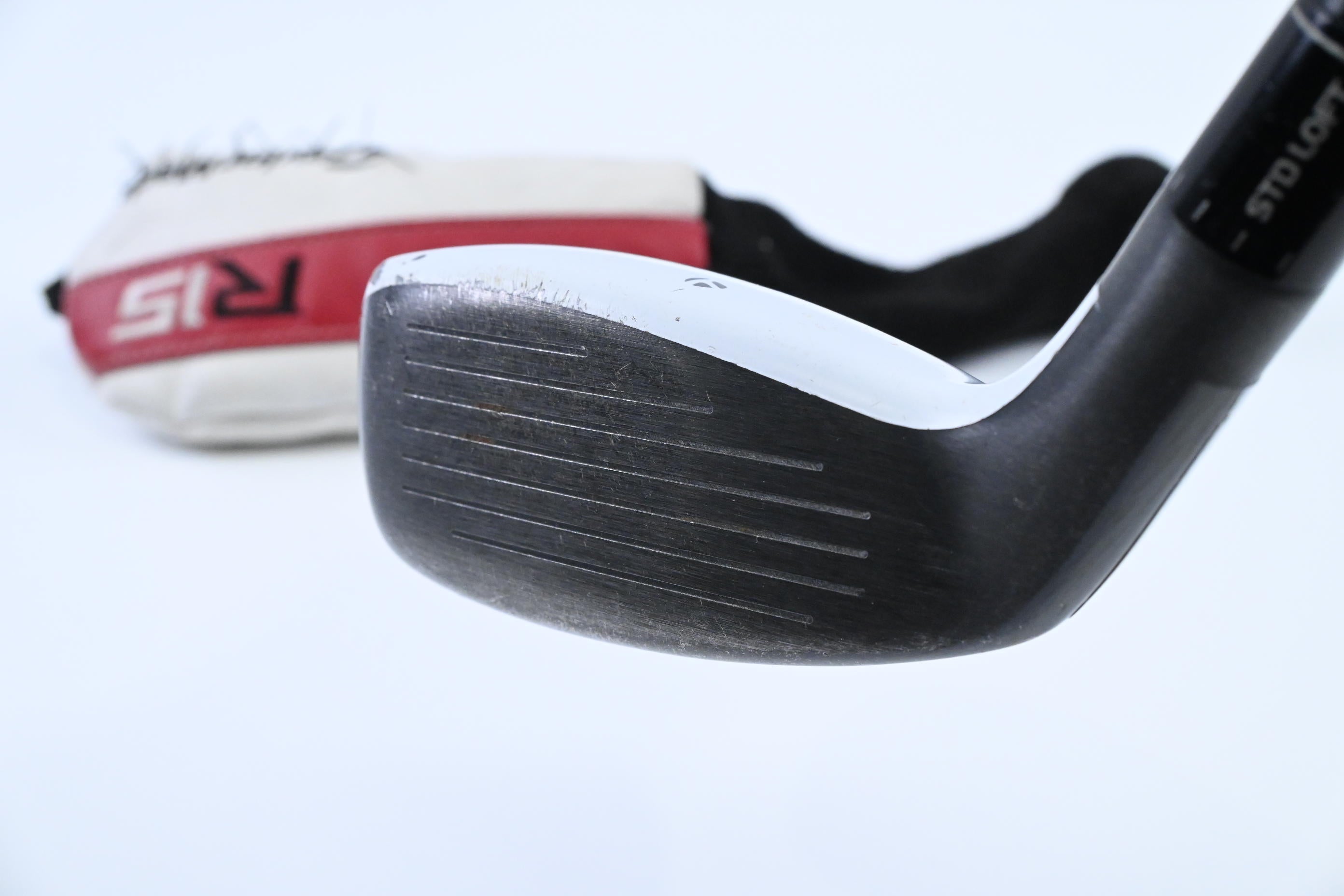 Taylormade R15 #2 Hybrid / 17 Degree / Stiff Flex Fujikura Speeder 77 Evolution