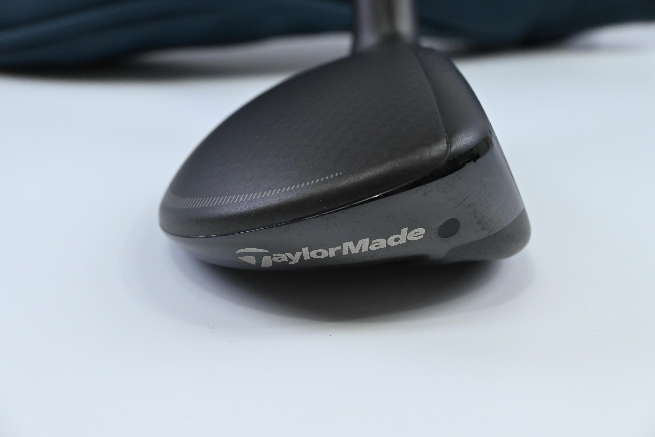 Taylormade Qi4D #4 Hybrid / 22 Degree / Regular Flex KBS Reax White 65 Shaft
