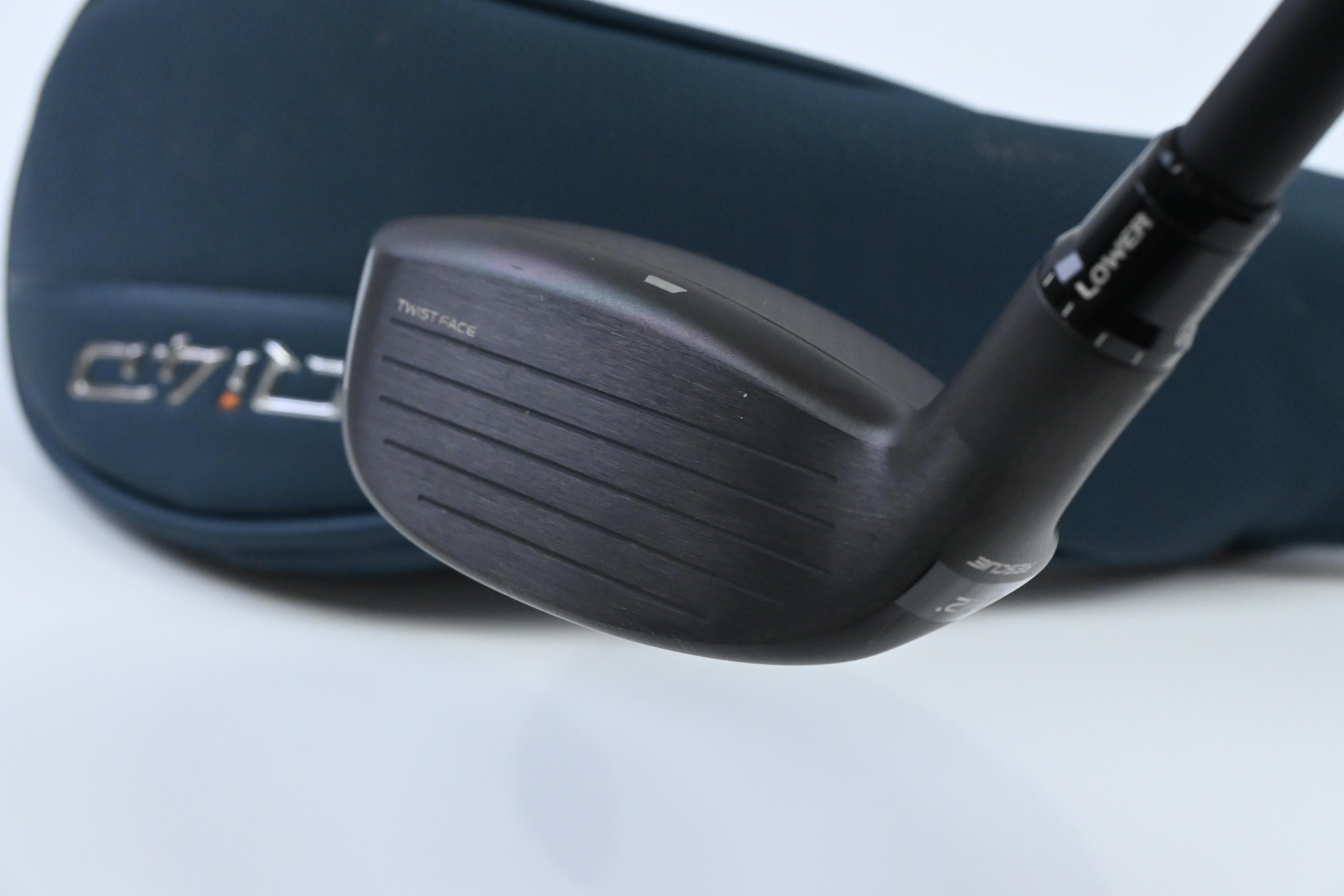 Taylormade Qi4D #4 Hybrid / 22 Degree / Regular Flex KBS Reax White 65 Shaft