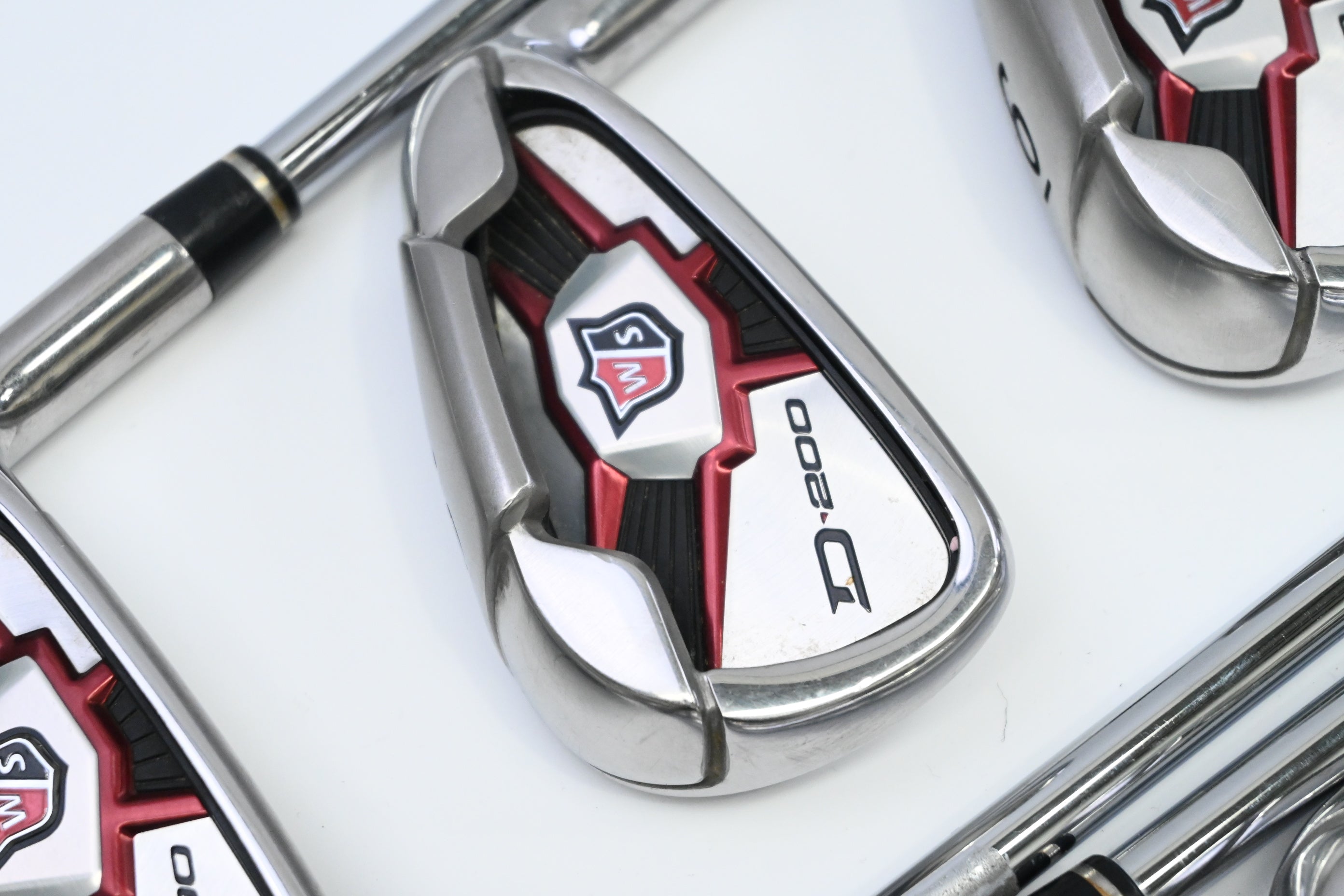 Wilson D200 Irons / 4-PW / Uniflex Wilson Staff SL 85 Shafts