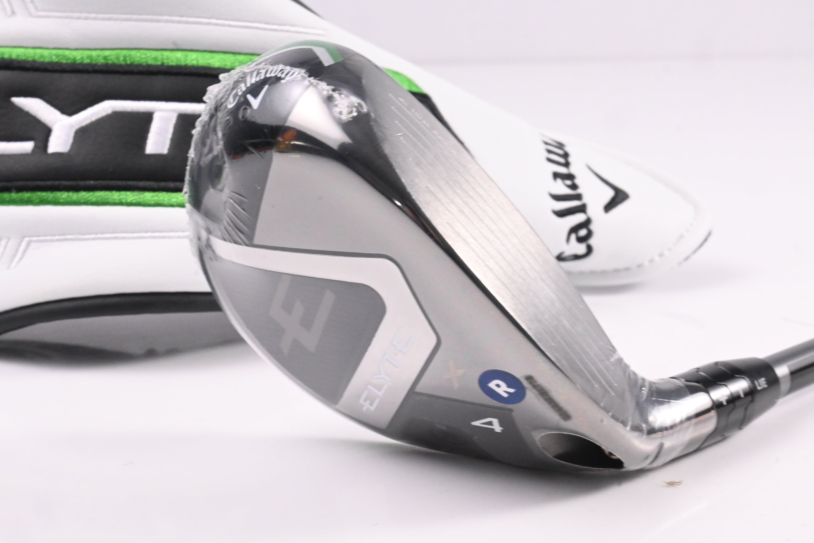 Callaway Elyte X #4 Hybrid / 21 Degree / Regular Flex Denali Charcoal 60 Shaft