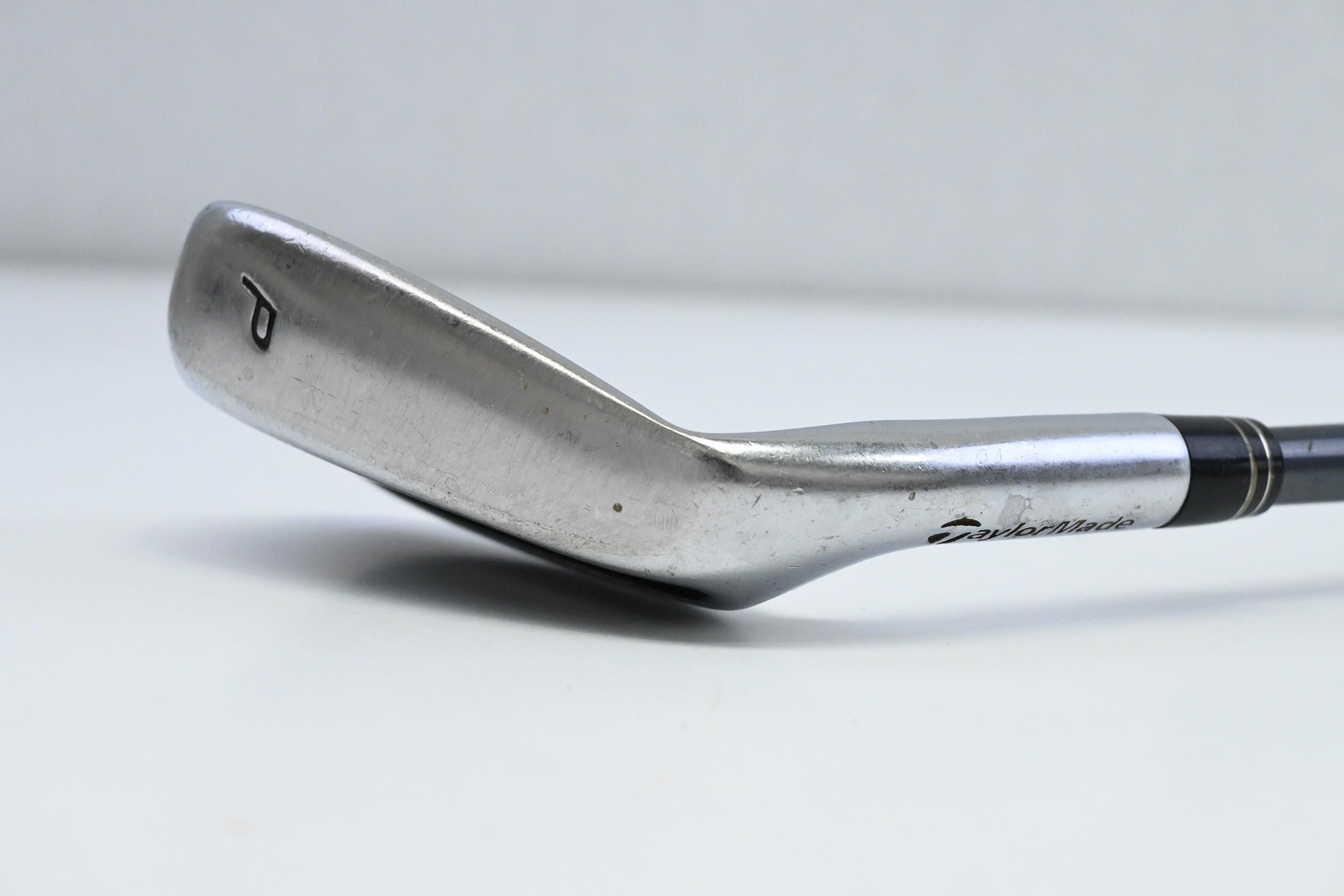 Taylormade R9 Pitching Wedge / 46 Degree / Regular Flex Fujikura Motore 65