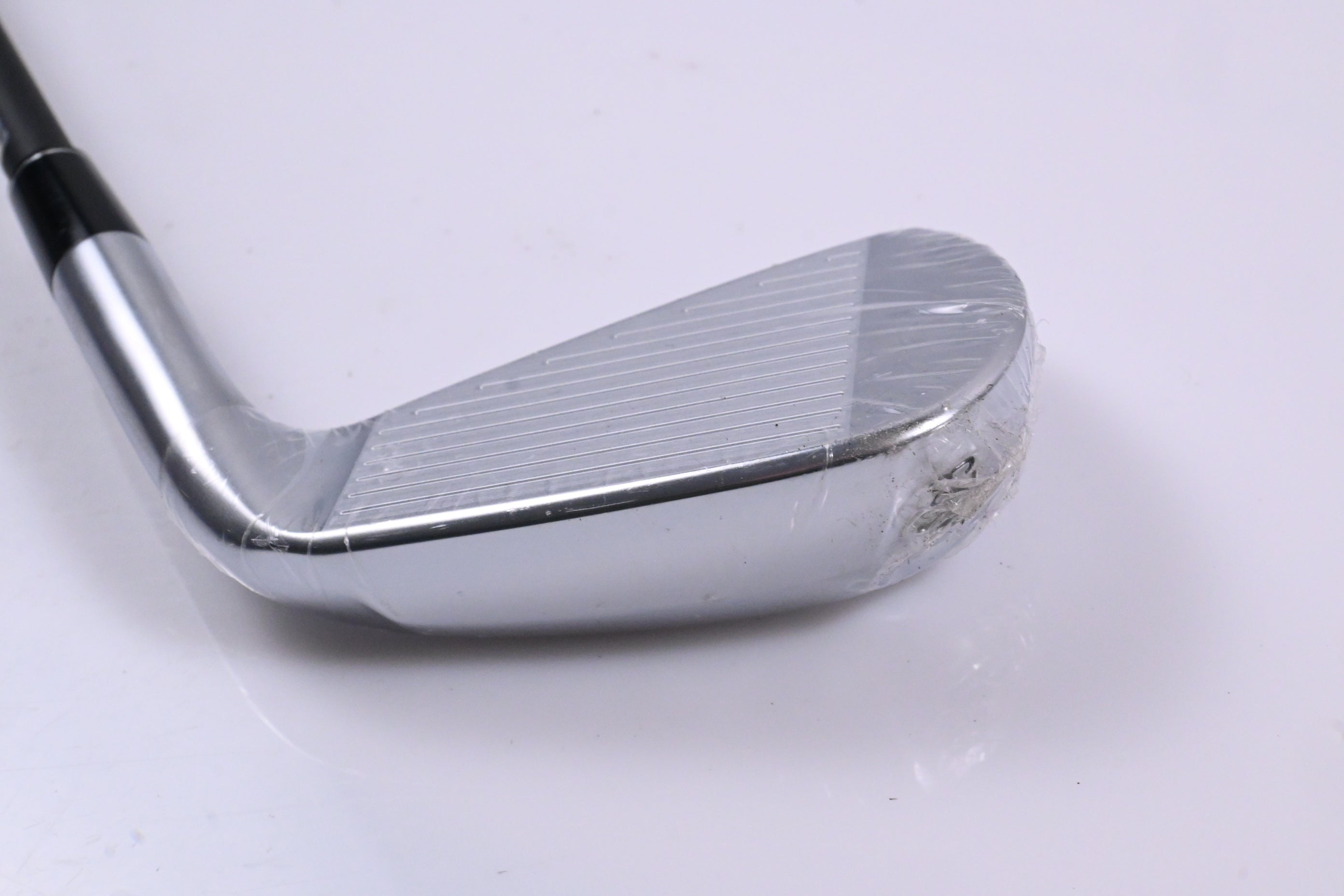 Left Hand Srixon ZXiU Utility #4 Iron / 23 Degree / Regular Flex MMT UT 80 Shaft