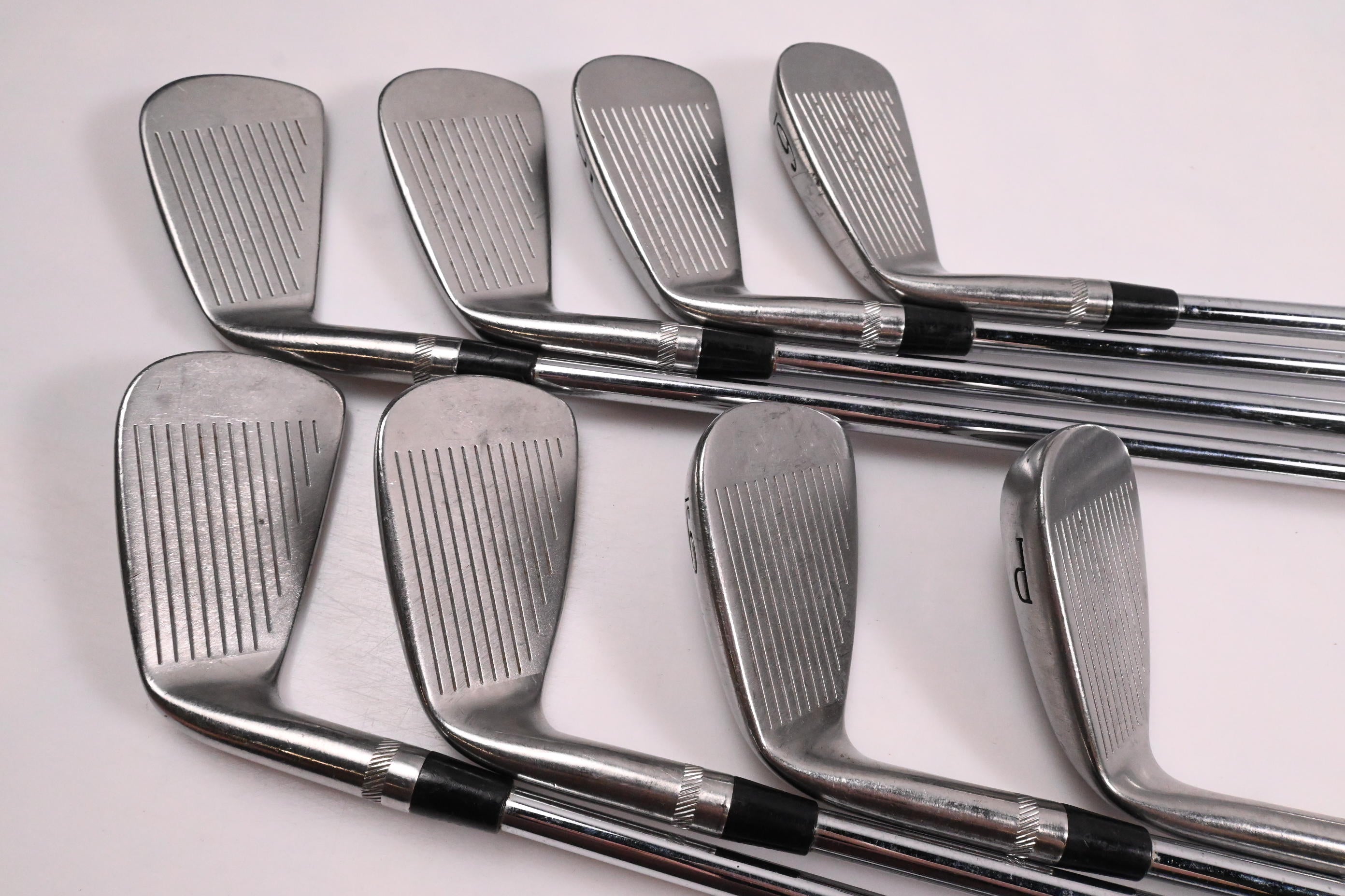 Titleist DCI 990 Irons / 3-PW / Regular Flex Dynamic Gold R300 Shafts