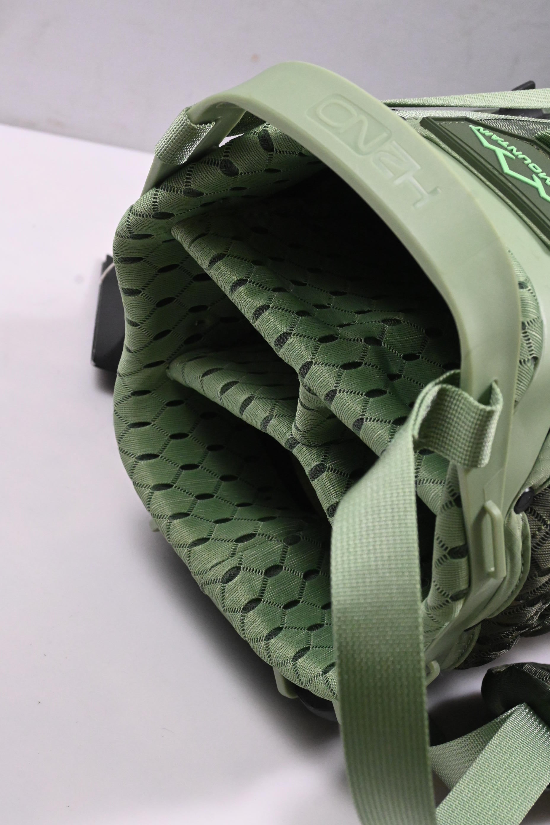 Sun Mountain H2NO Stand Bag / 4-Way Divider / Green