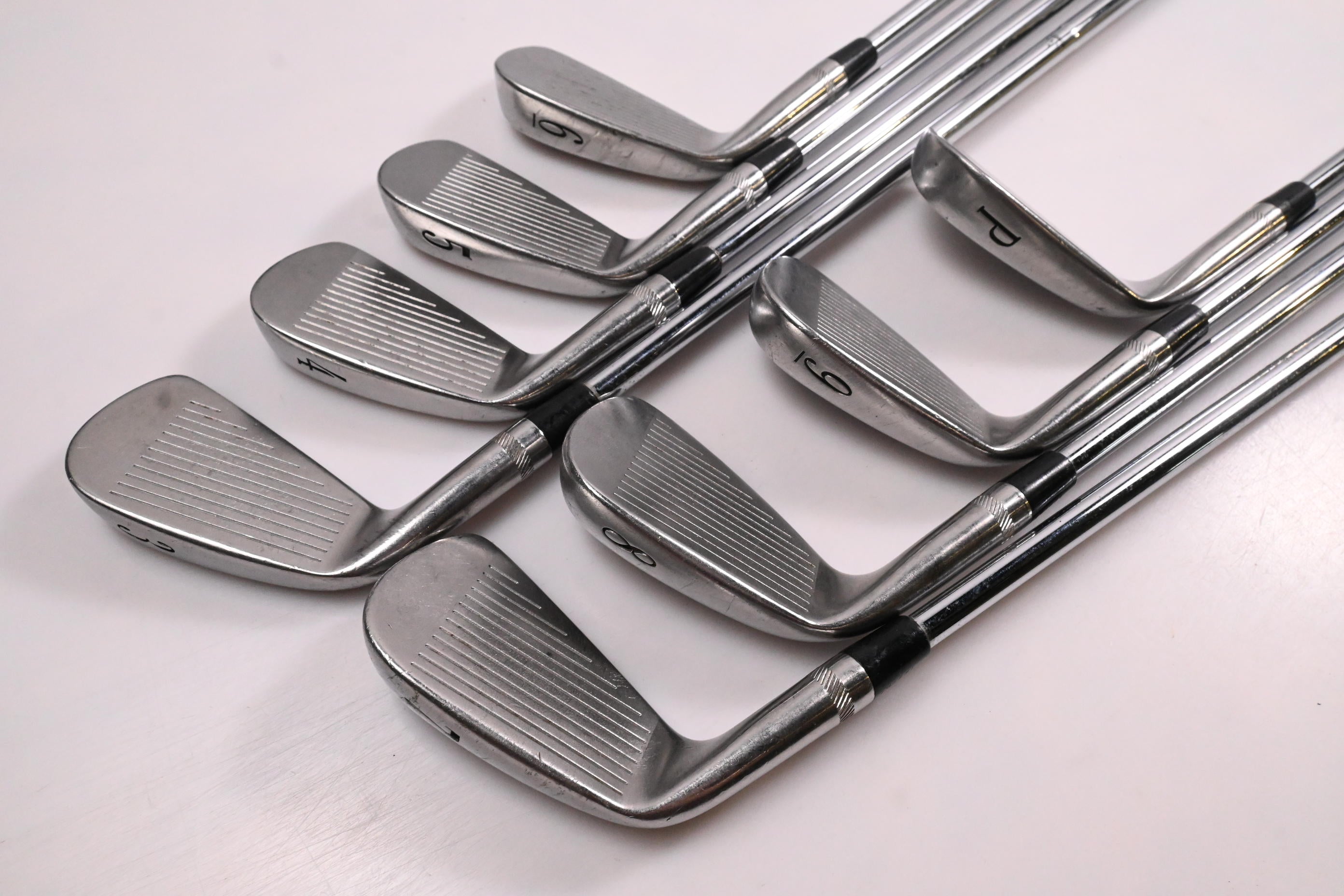Titleist DCI 990 Irons / 3-PW / Regular Flex Dynamic Gold R300 Shafts
