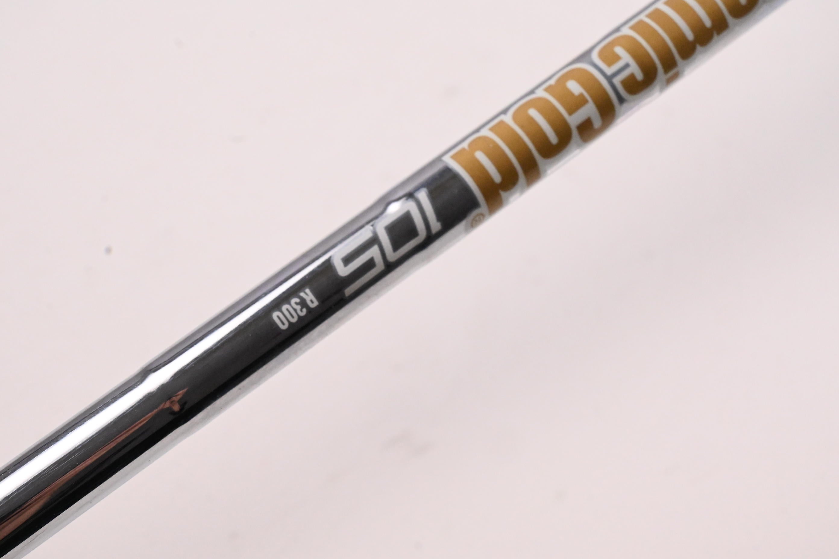 Titleist Vokey SM9 Pitching Wedge / 48 Degree / Regular Flex Dynamic Gold 105 Shaft