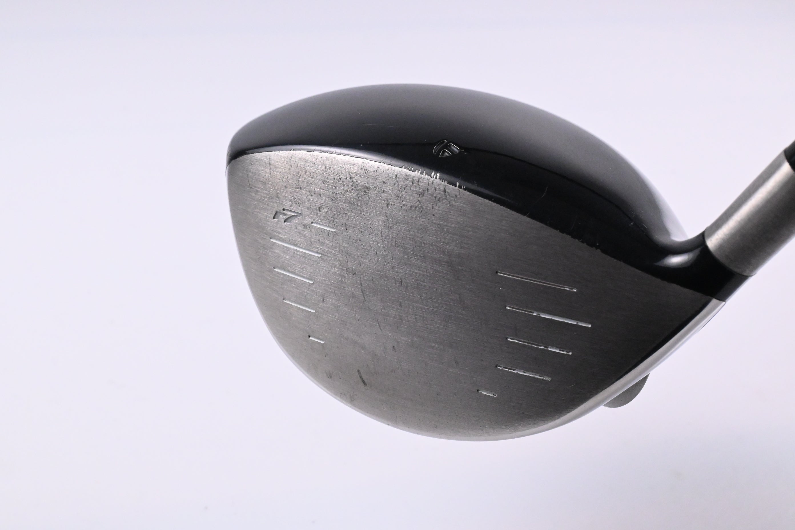 Taylormade R7 425 Driver / 10.5 Degree / Stiff Flex Fujikura REAX 65 Shaft