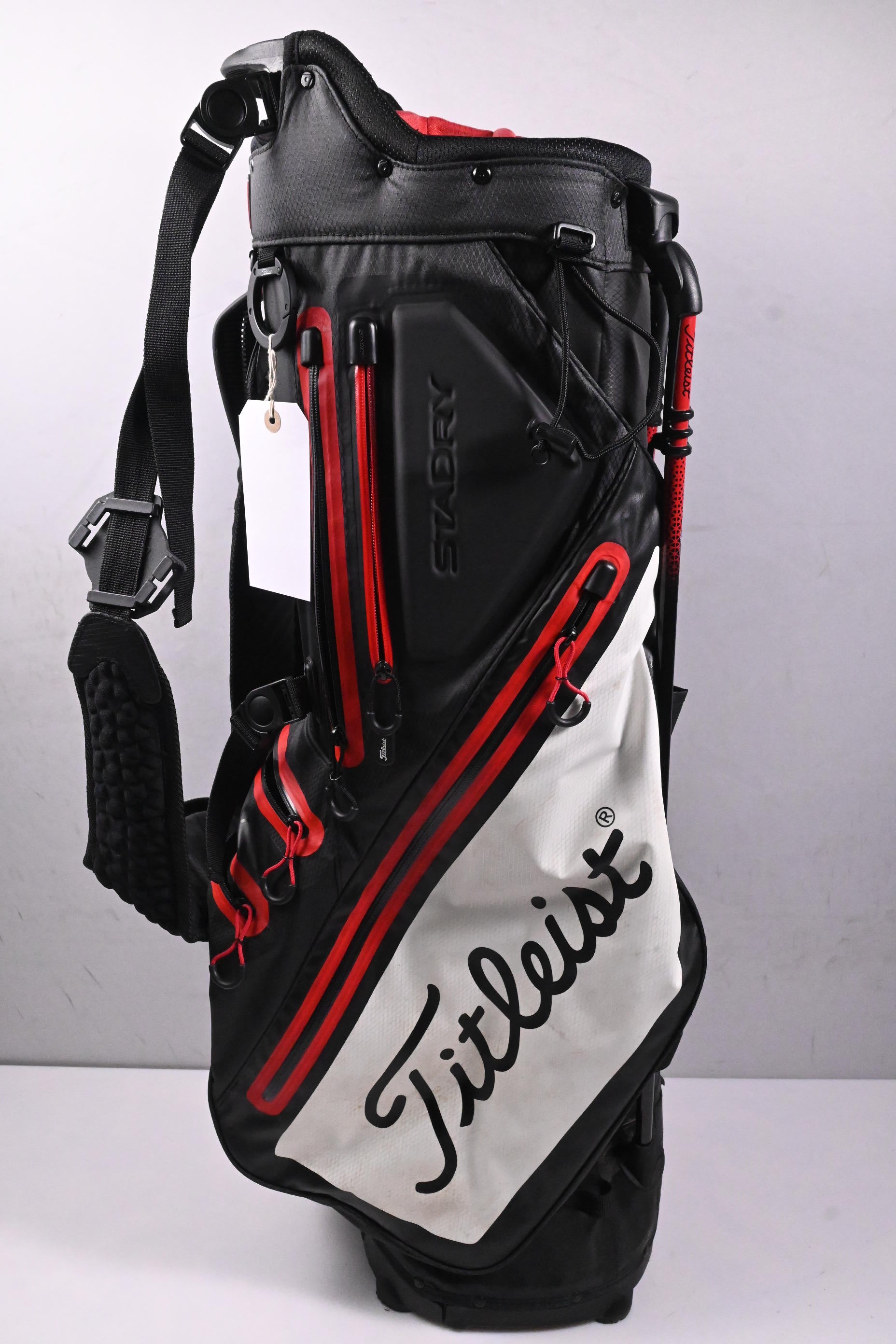 Titleist StaDry Stand Bag / 5-Way Divider / Black, White, Red