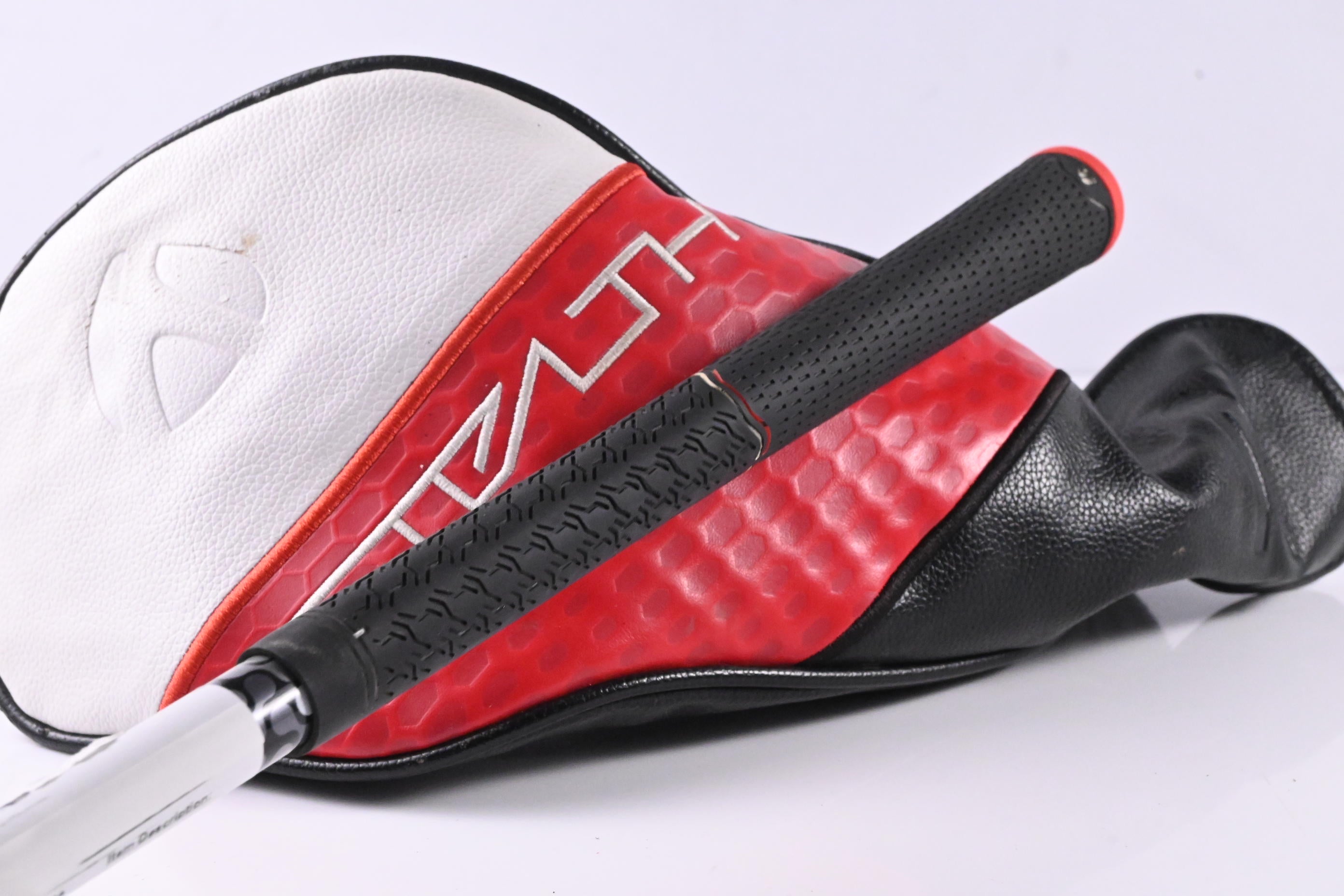 Taylormade Stealth 2 Driver / 10.5 Degree / Stiff Flex Fujikura Atmos Silver 6