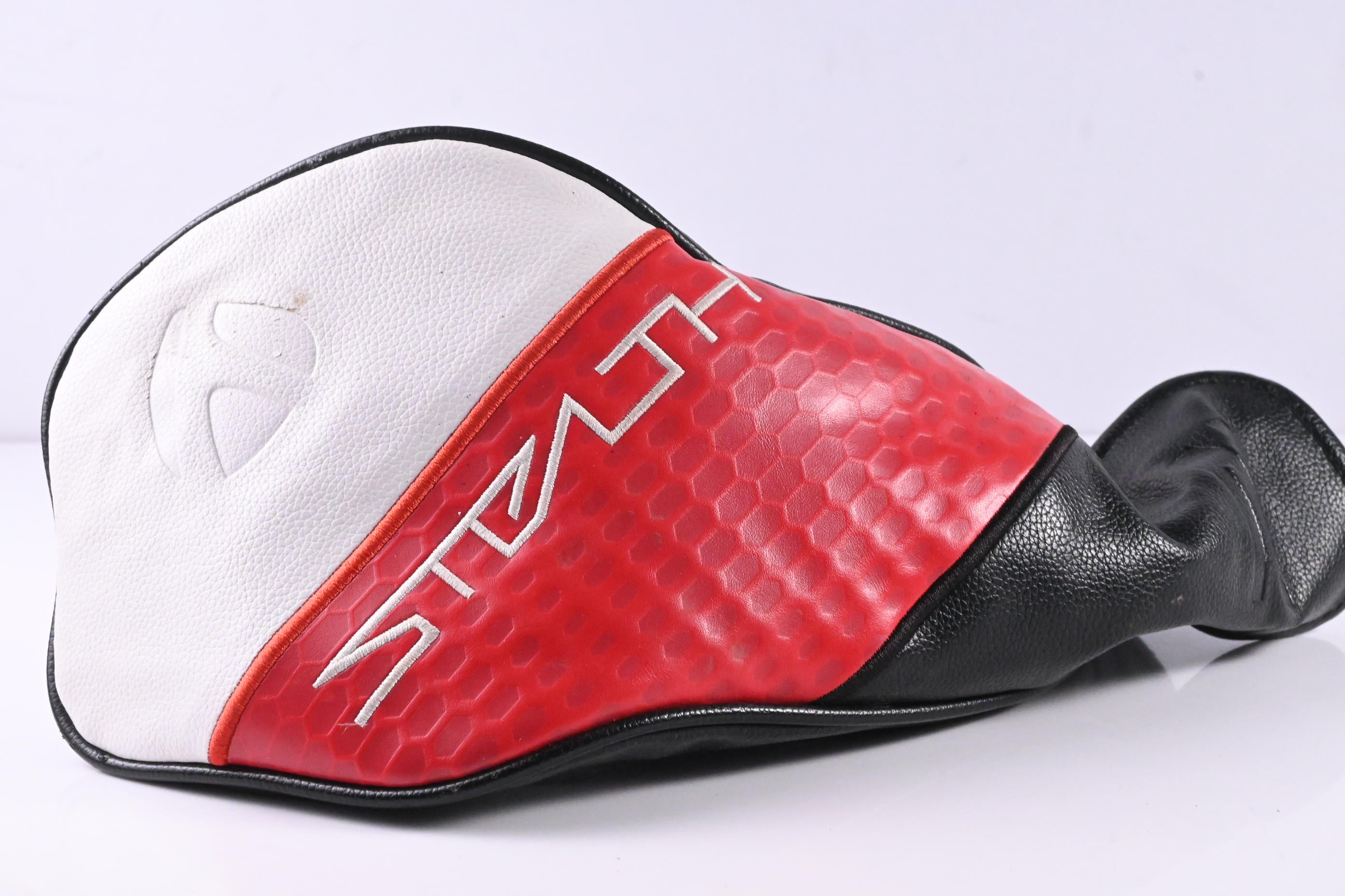 Taylormade Stealth 2 Driver / 10.5 Degree / Stiff Flex Fujikura Atmos Silver 6