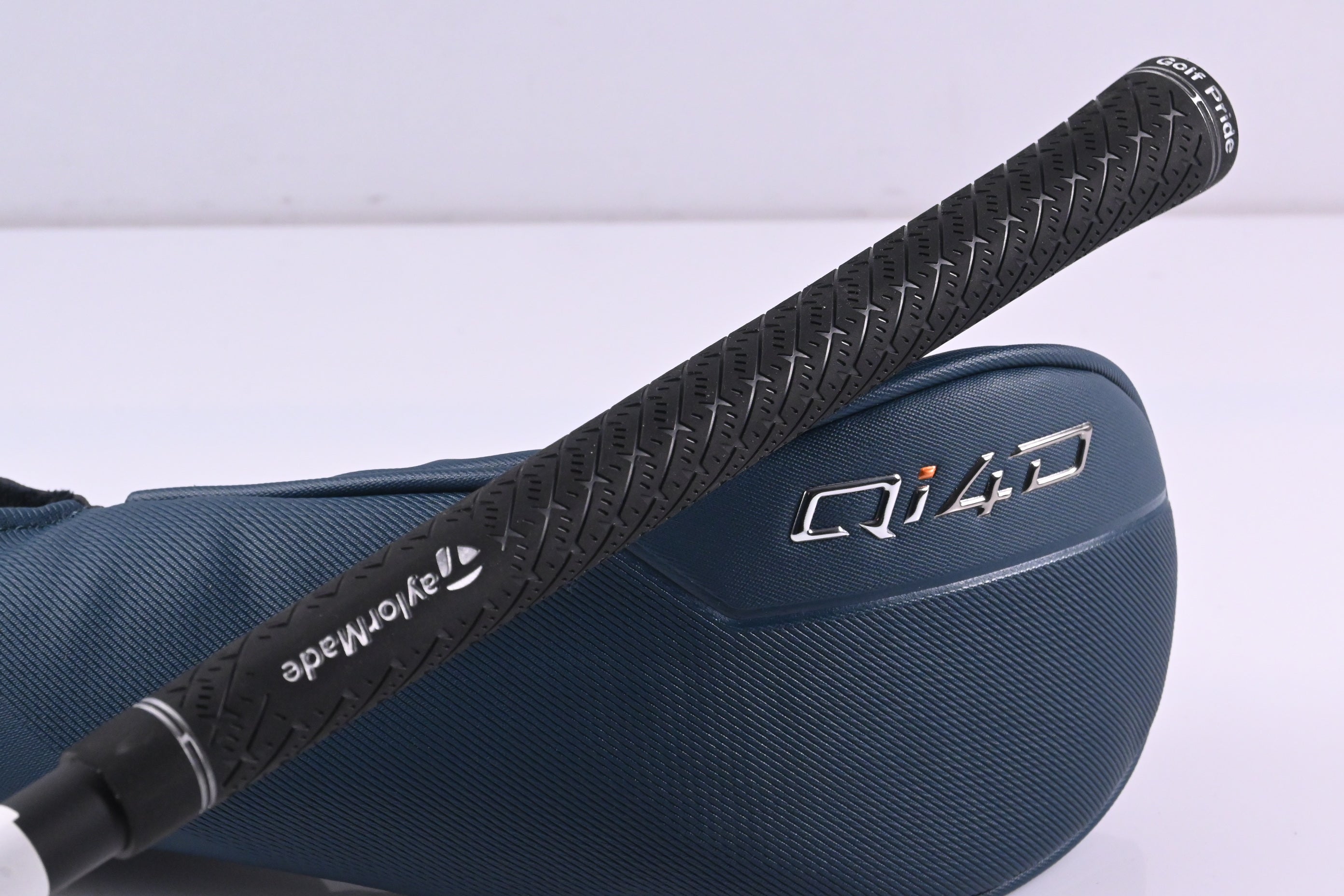 Taylormade Qi4D #3 Wood / 15 Degree / Regular Flex REAX 55 Shaft