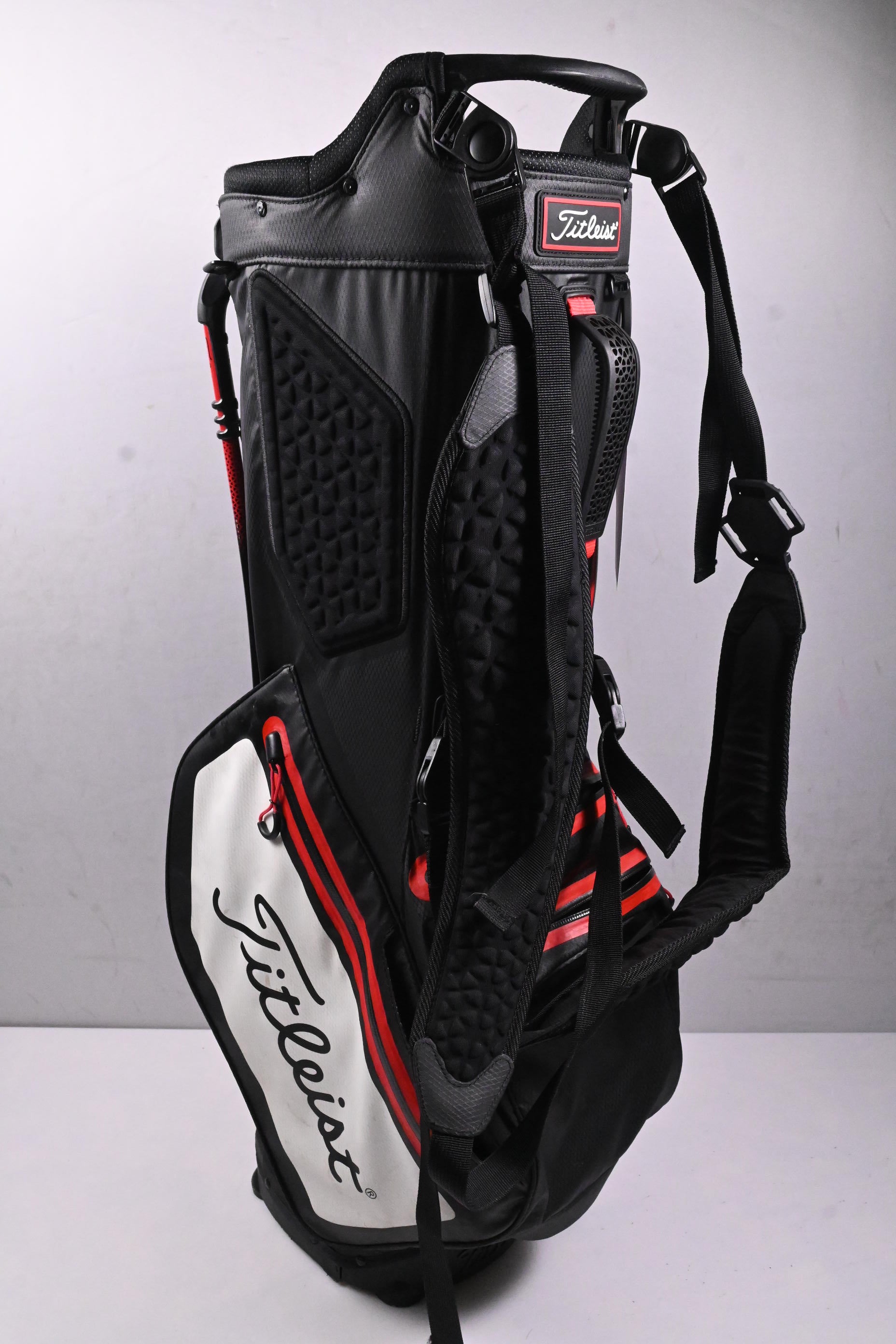 Titleist StaDry Stand Bag / 5-Way Divider / Black, White, Red