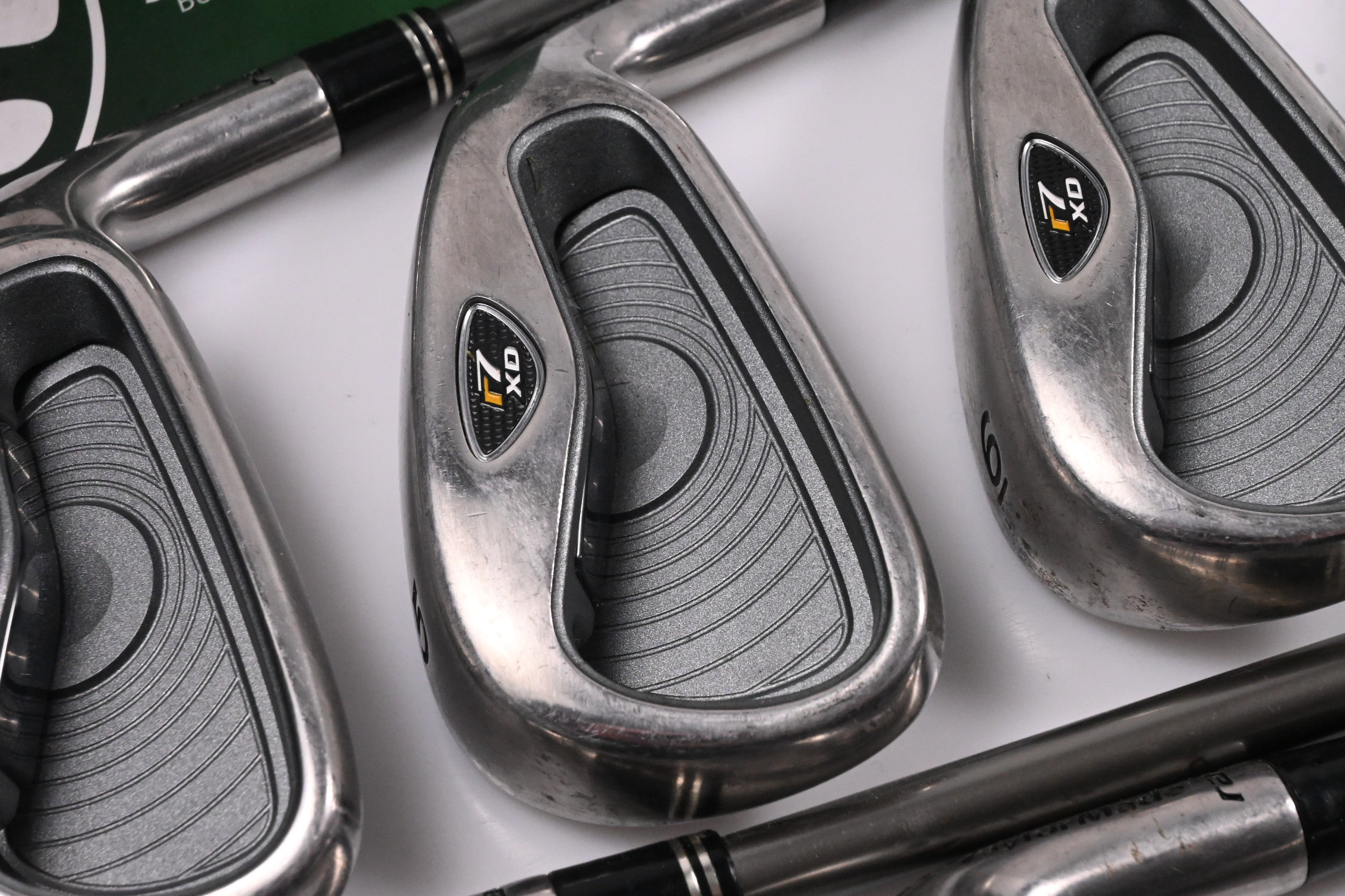 Taylormade R7 XD Irons / 4-PW+SW / Regular Flex Taylormade 65 Shafts