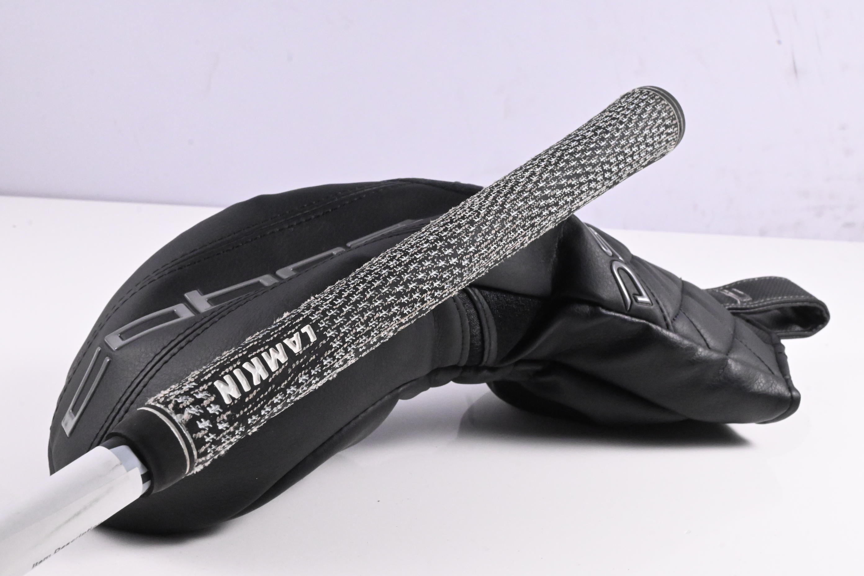 Cobra DS-Adapt LS Driver / 9 Degree / X-Flex Diamana WB 73 Shaft