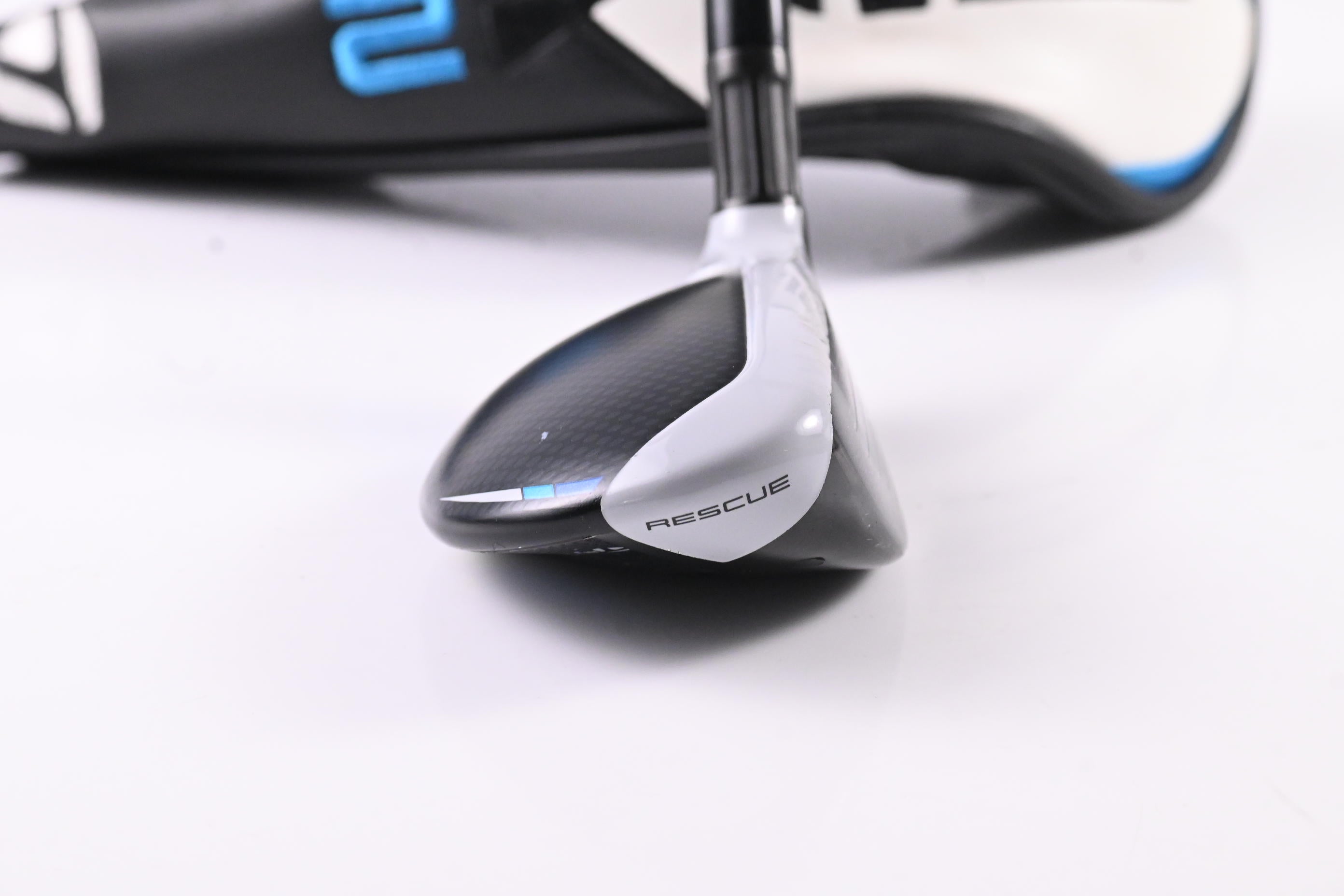 Taylormade SIM2 Max #3 Hybrid / 19 Degree / Stiff Flex Ventus Blue 7 Shaft