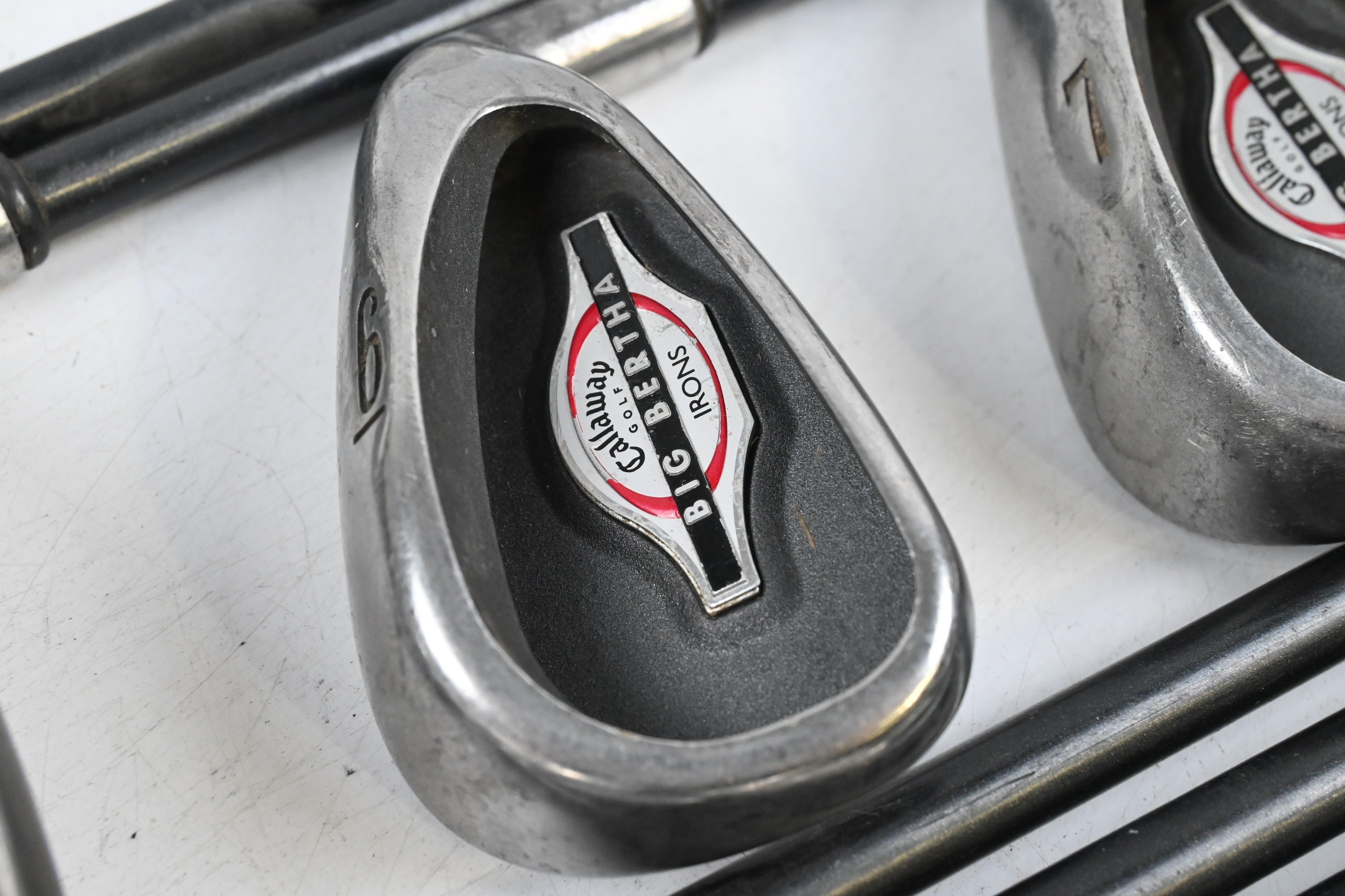 Callaway Big Bertha 2002 Irons / 4-PW+SW / Regular Flex RCH 75i Shafts