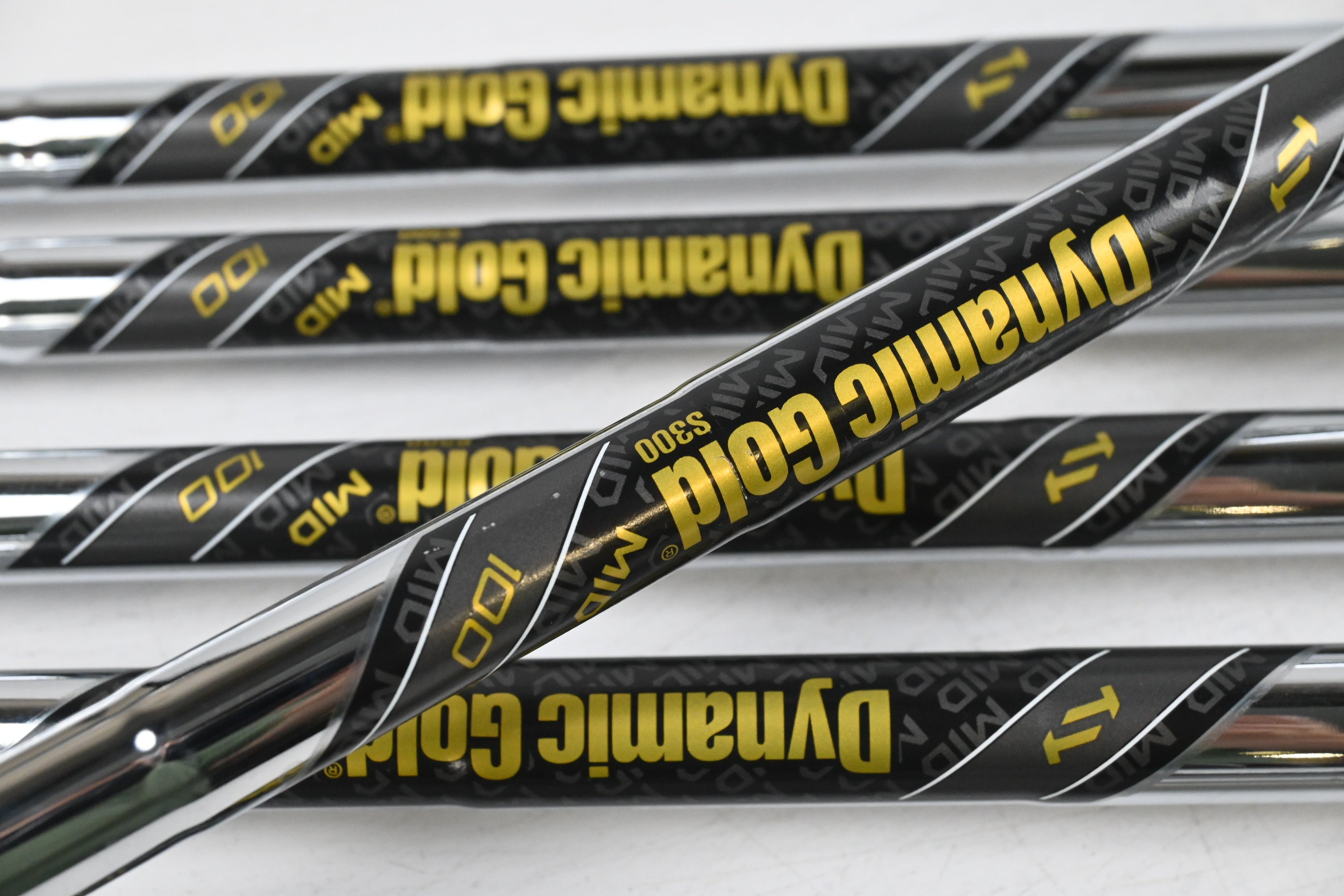 Callaway Apex Ai200 Irons / 6-PW+GW / Stiff Flex Dynamic Gold MID 100 S300 Shafts