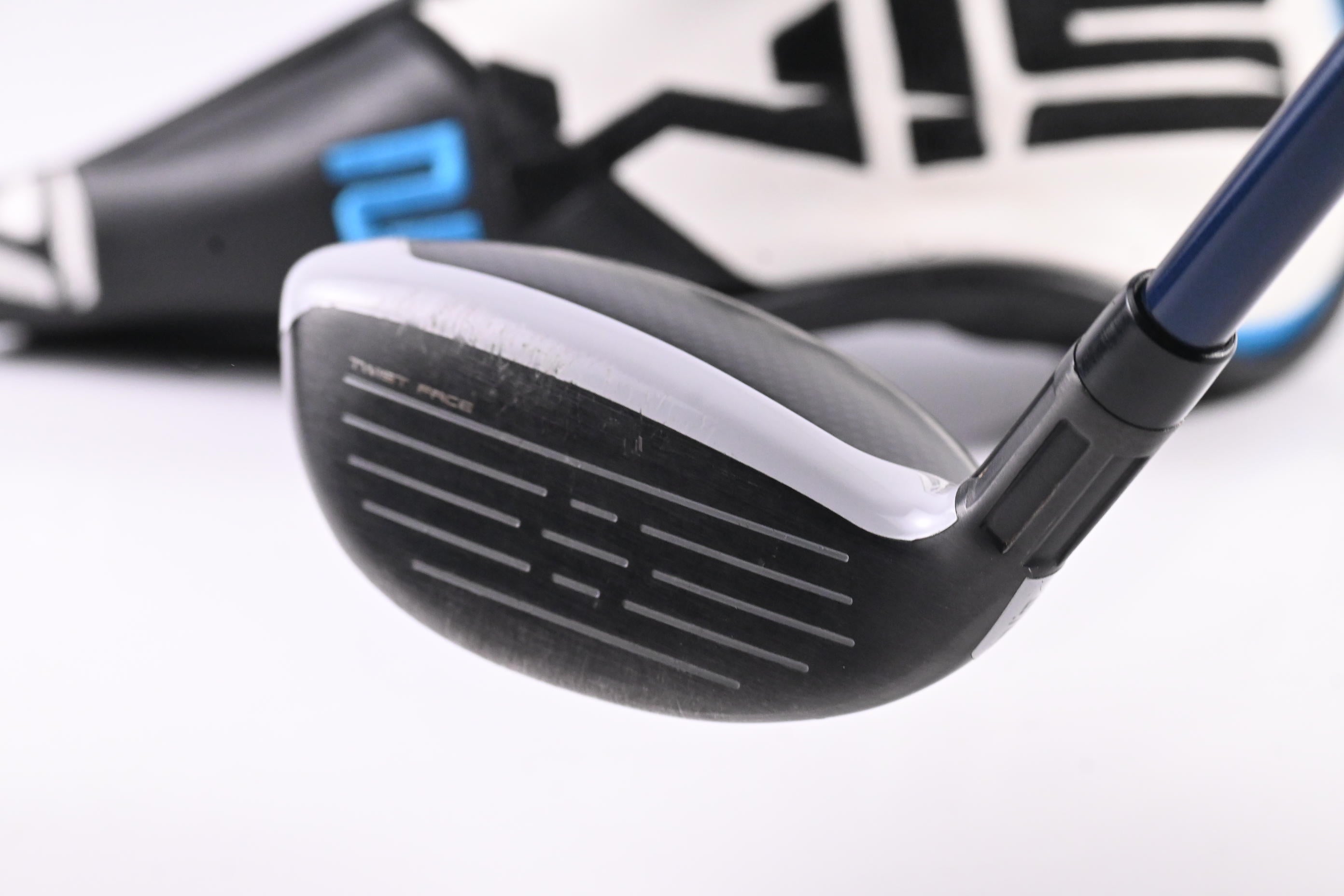 Taylormade SIM2 Max #3 Hybrid / 19 Degree / Stiff Flex Ventus Blue 7 Shaft