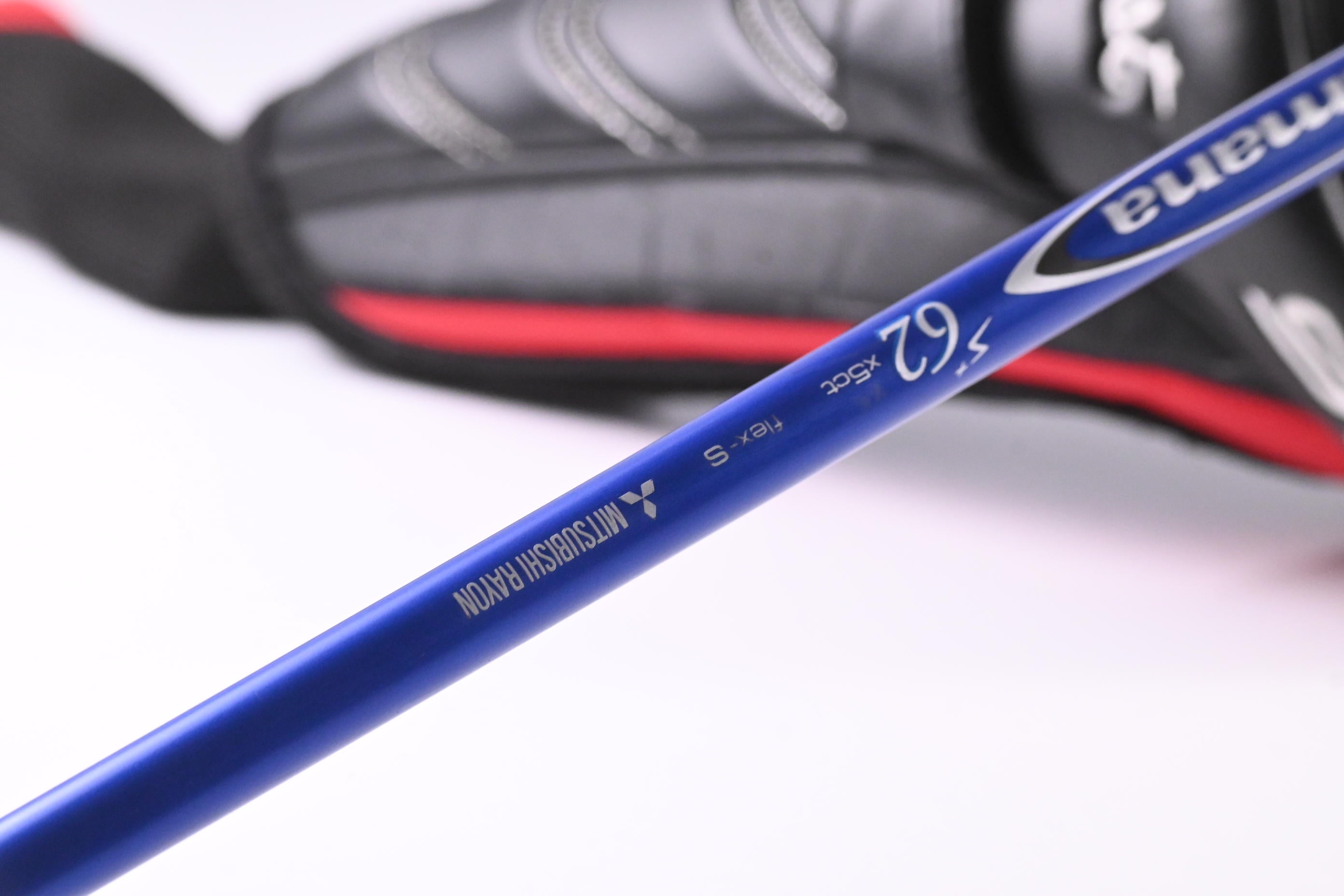 Titleist 913 D2 Driver / 9.5 Degree / Stiff Flex Diamana S+ Blue 62 Shaft