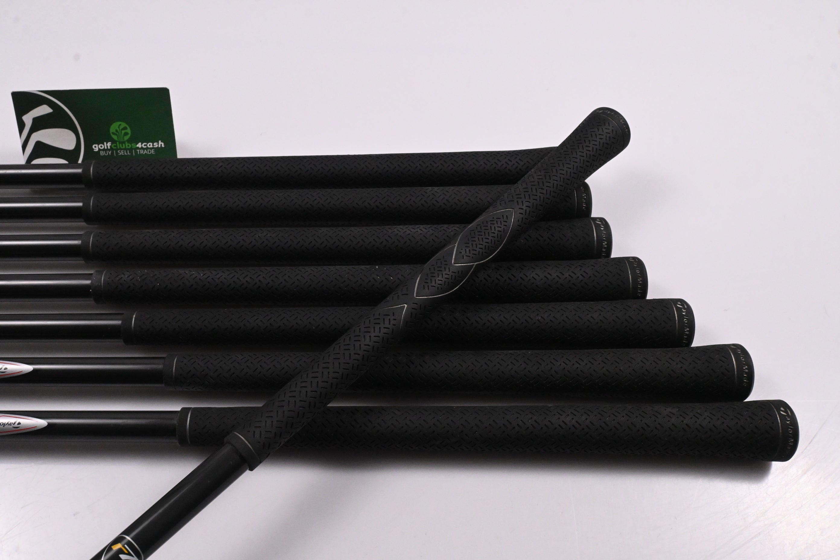 Taylormade R7 XD Irons / 4-PW+SW / Regular Flex Taylormade 65 Shafts