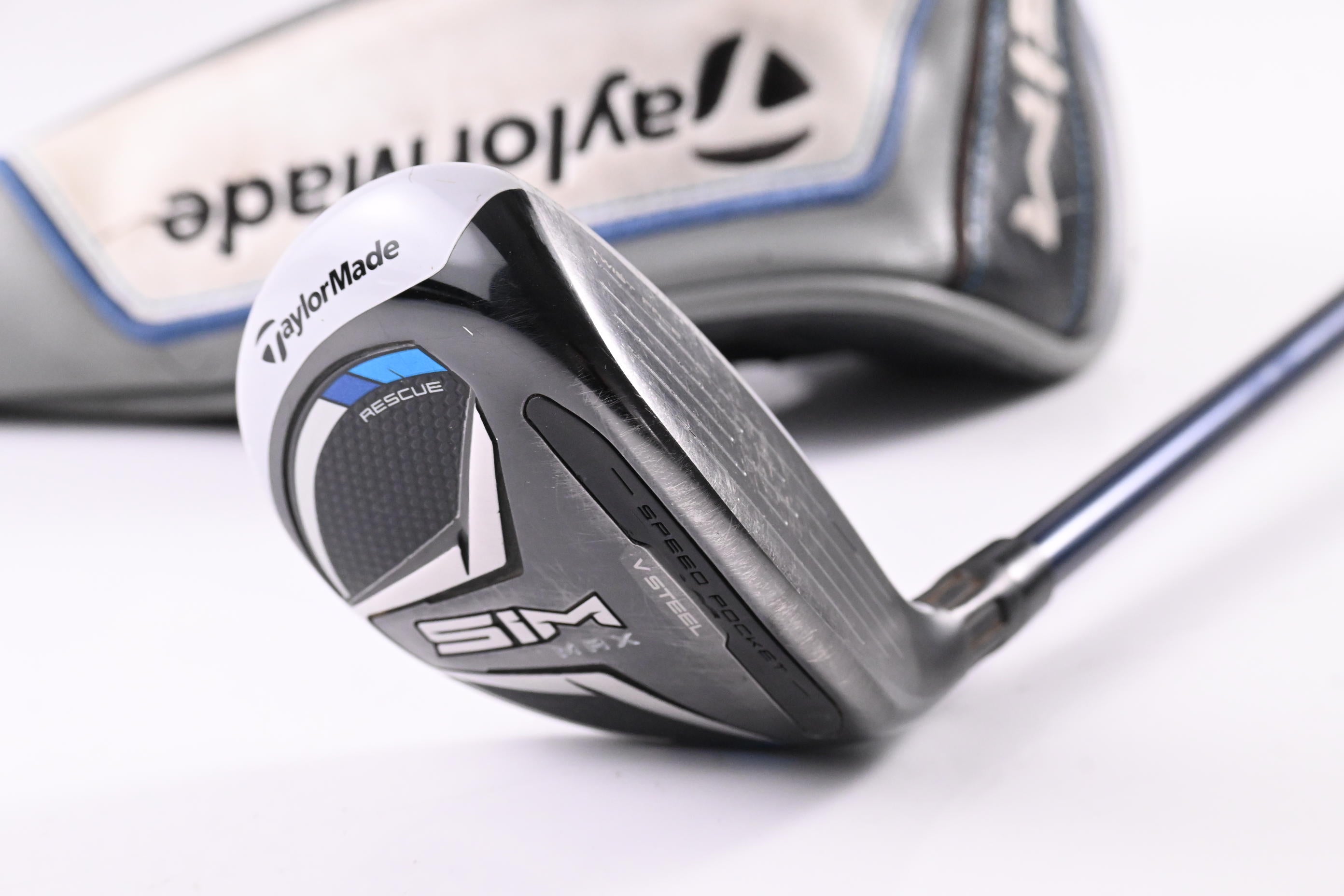 Taylormade SIM Max #4 Hybrid / 22 Degree / Regular Flex Ventus Blue 6 Shaft