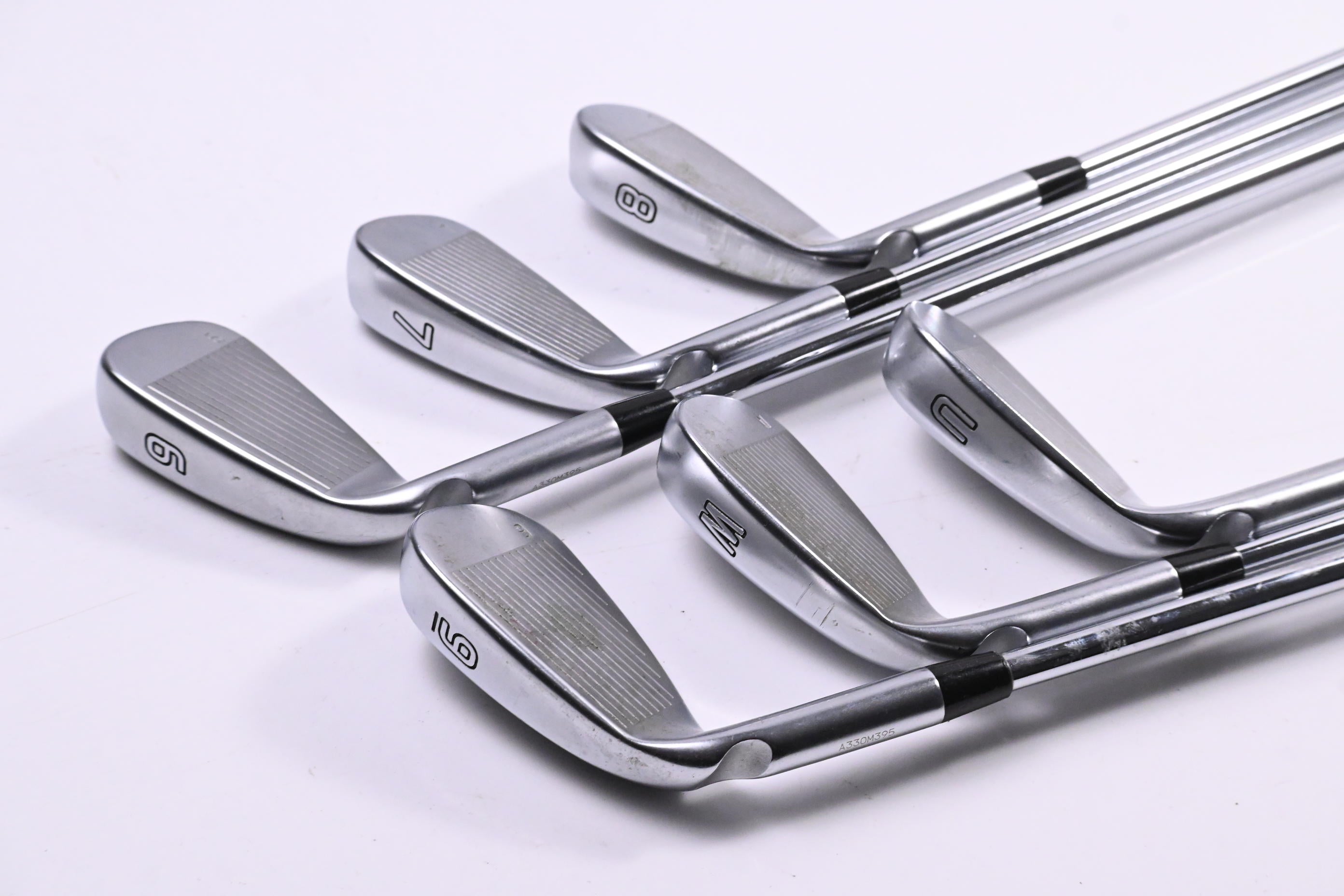 Ping G425 Irons / 6-PW+UW / Black Dot / Regular Flex Ping AWT 2.0 Shafts