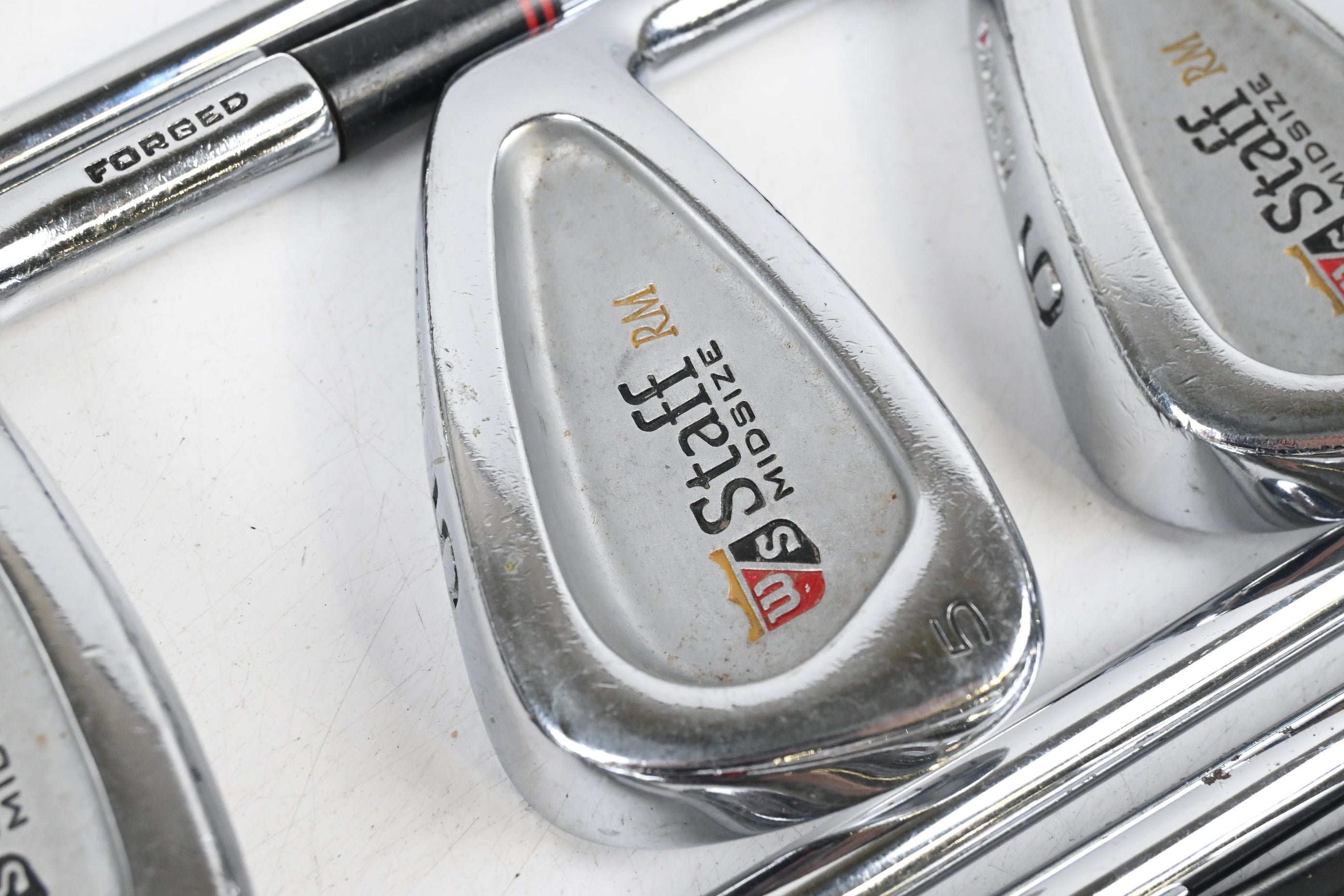 Wilson RM Forged Irons / 3-PW+SW / Regular Flex Fire Stick Shafts