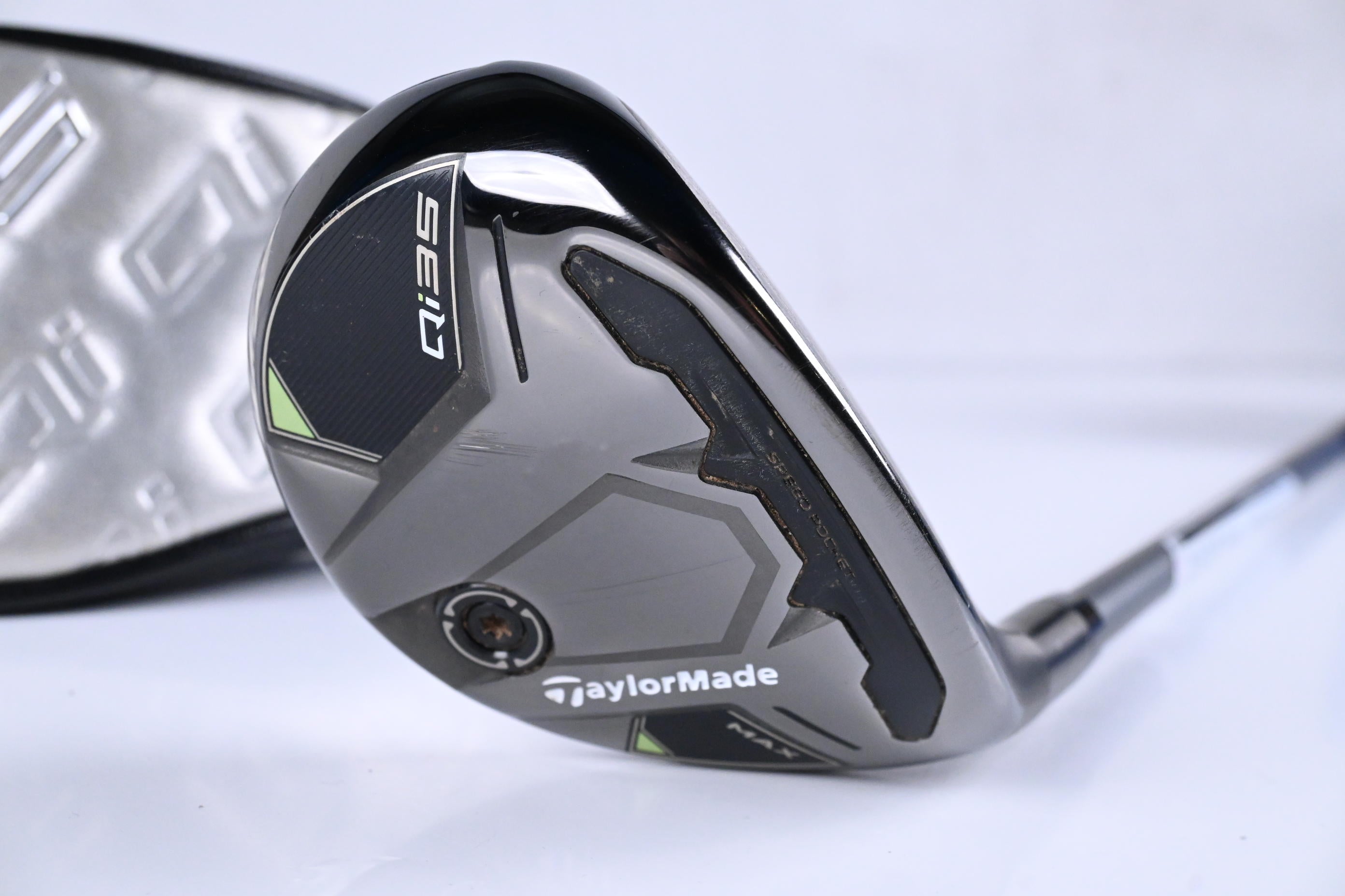 Taylormade Qi35 #4 Hybrid / 23 Degree / Regular Flex Fujikura Air Speeder 50