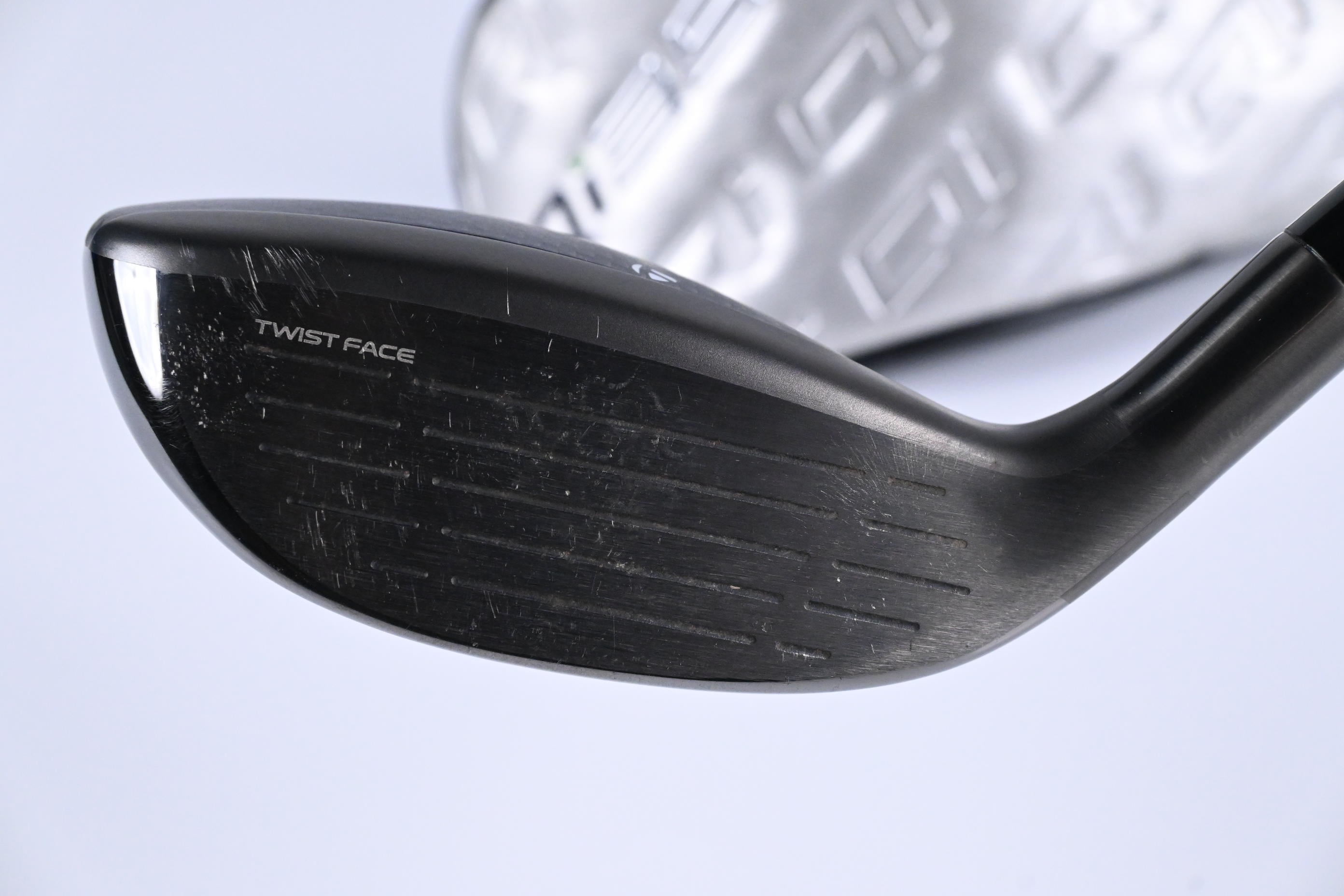 Taylormade Qi35 #4 Hybrid / 23 Degree / Regular Flex Fujikura Air Speeder 50