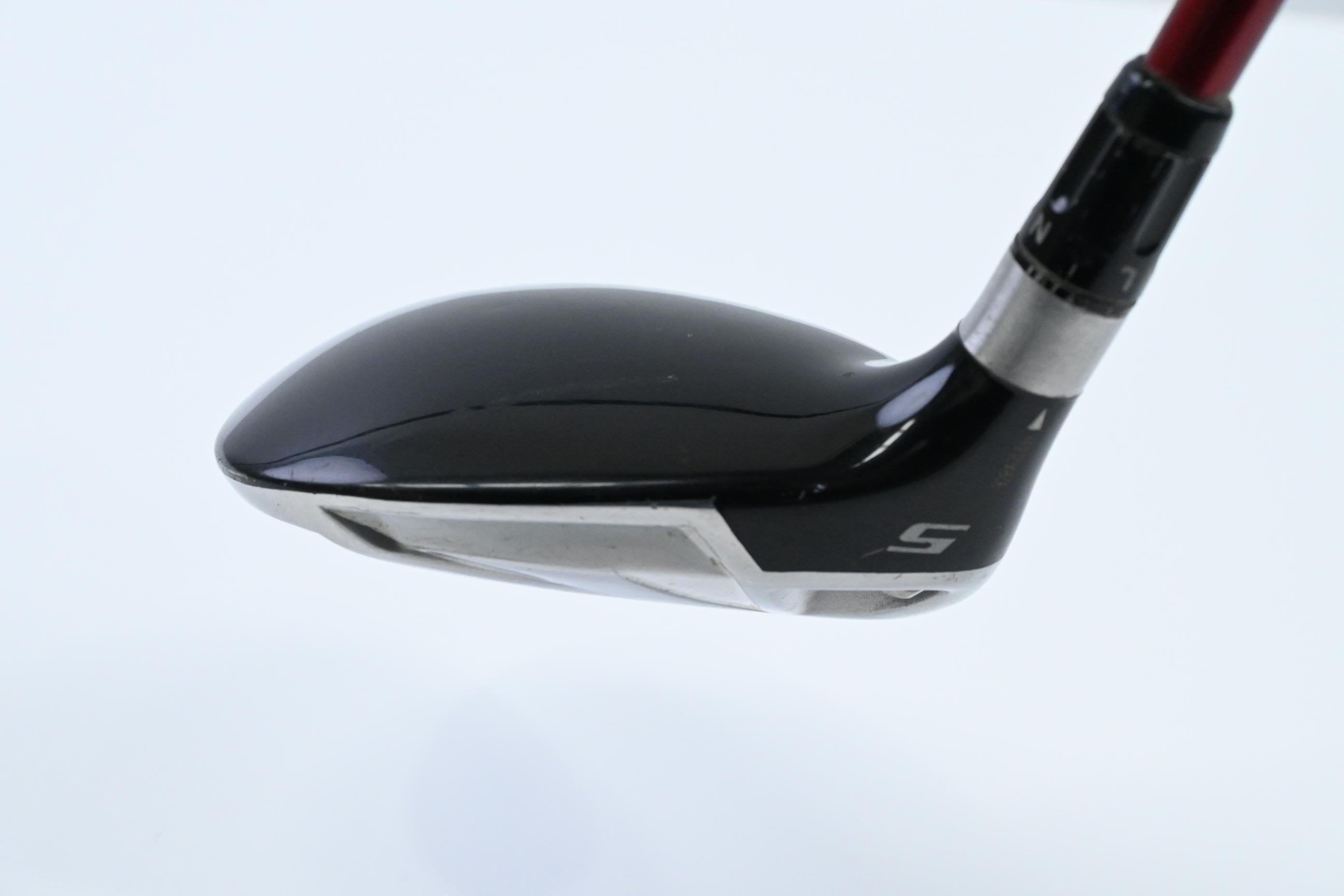 Left Hand Taylormade R9 #5 Wood / 19 Degree / Stiff Flex Fujikura Motore 70