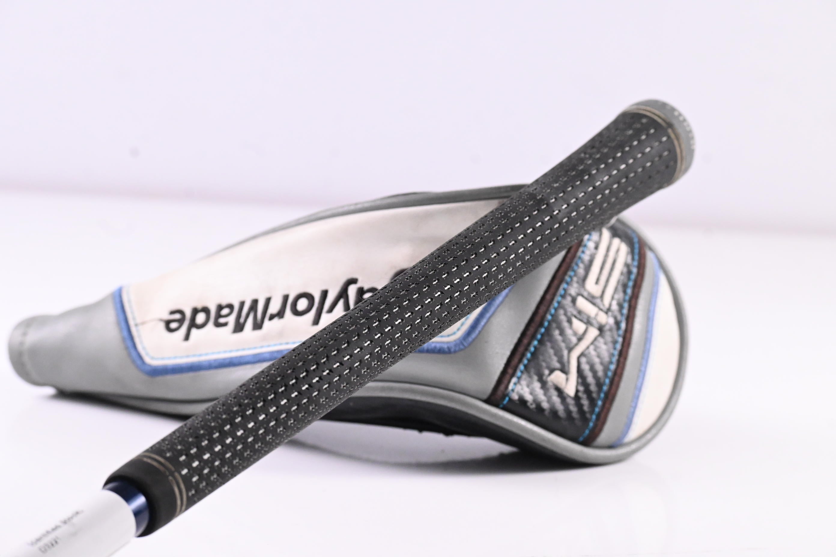 Taylormade SIM Max #4 Hybrid / 22 Degree / Regular Flex Ventus Blue 6 Shaft
