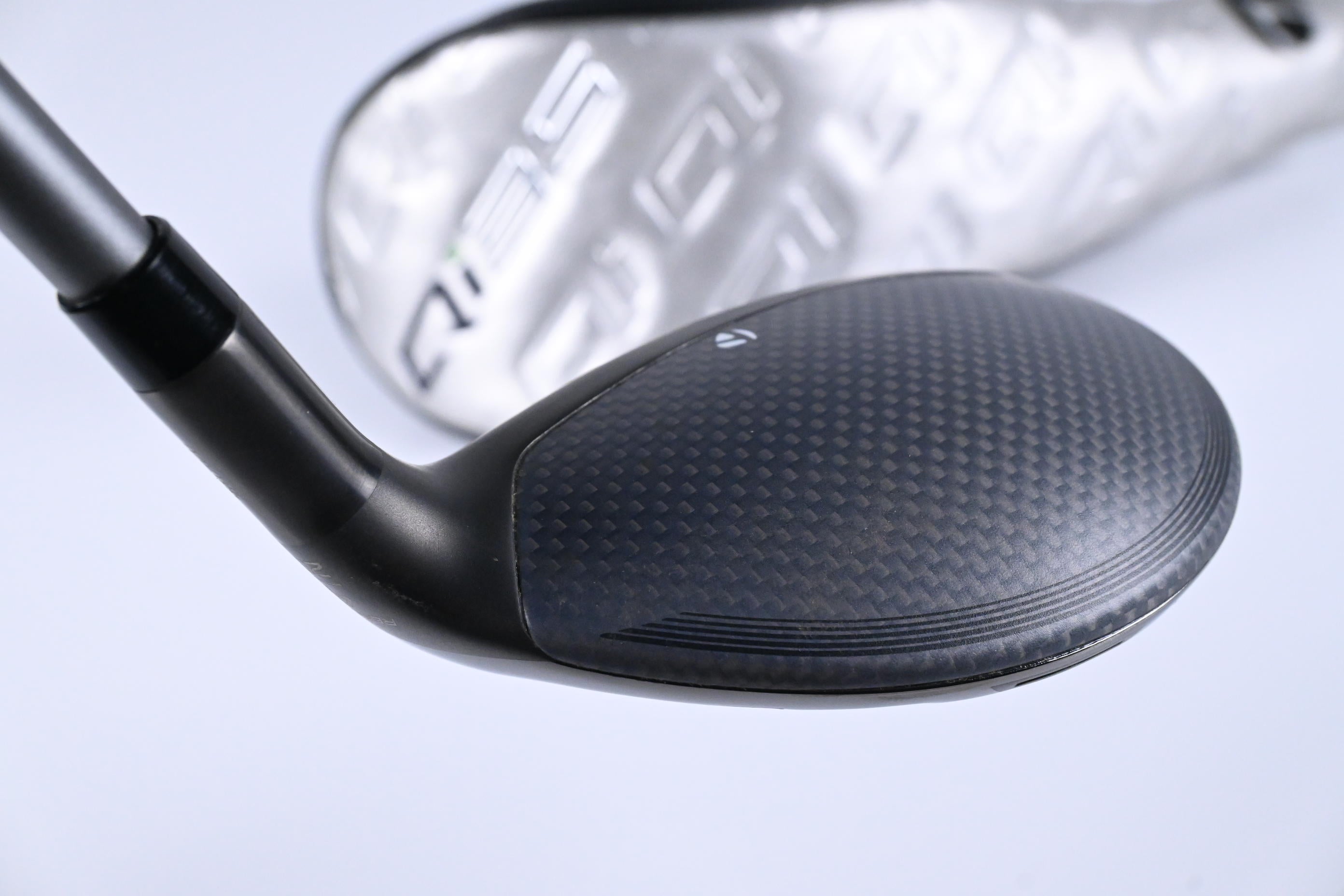 Taylormade Qi35 #4 Hybrid / 23 Degree / Regular Flex Fujikura Air Speeder 50