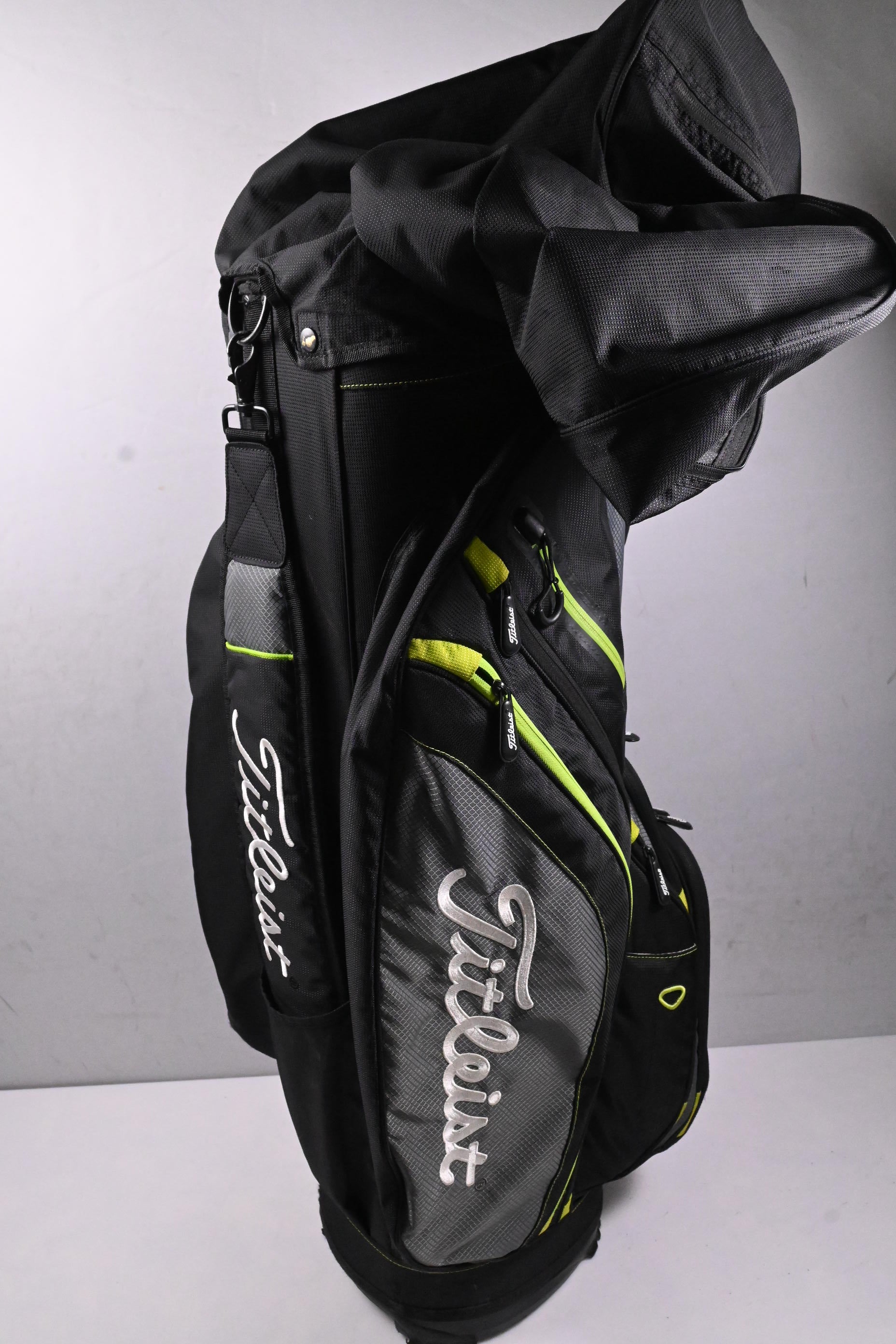 Titleist Cart Bag / 14-Way Divider / Black, Grey