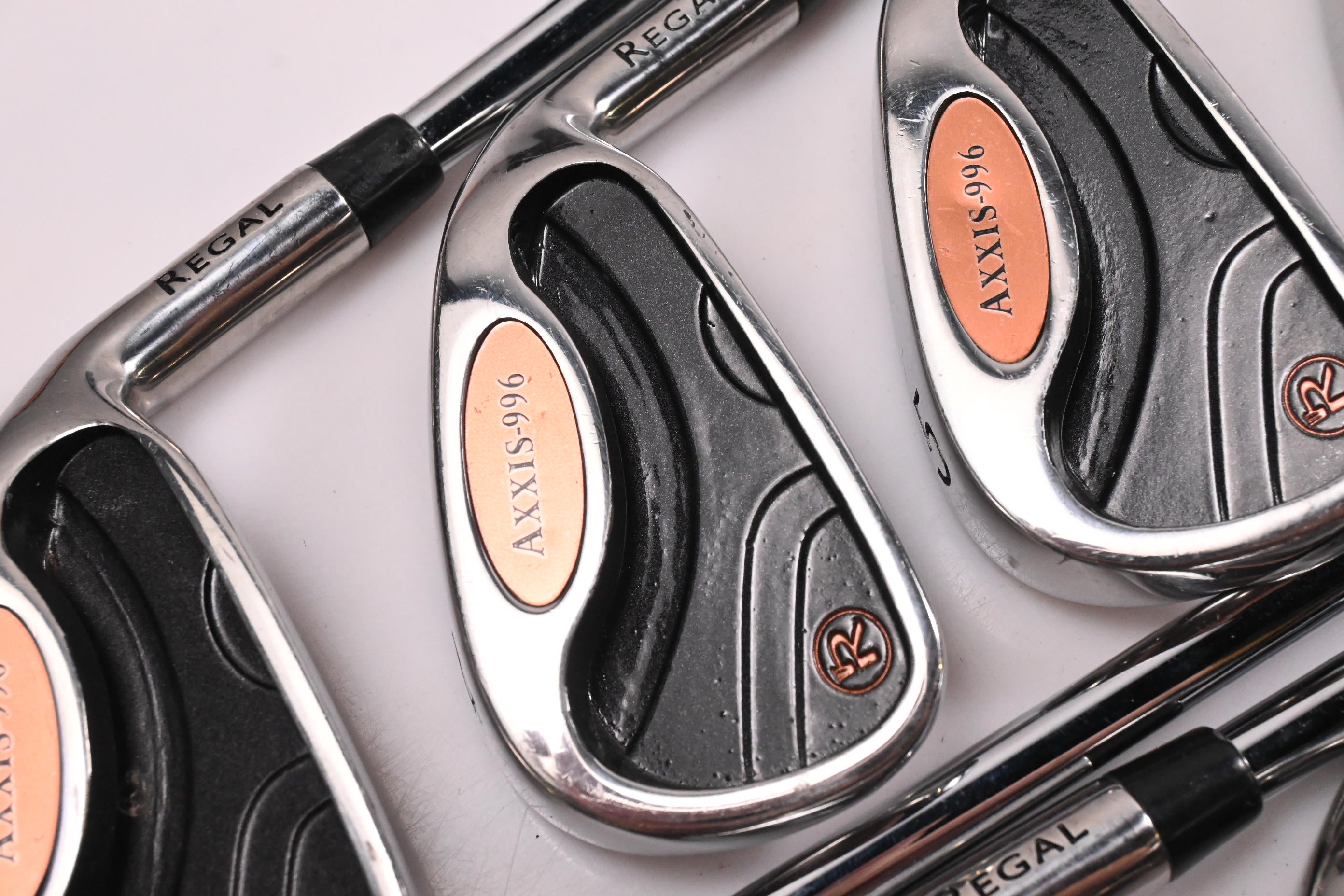 Regal Axxis-996 Irons / 3-PW+SW / Regular Flex True Temper Shafts