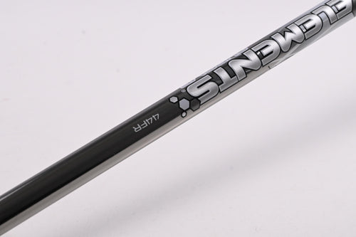 Wilson D200 Driver / 10.5 Degree / Regular Flex UST Mamiya Elements 44 Shaft