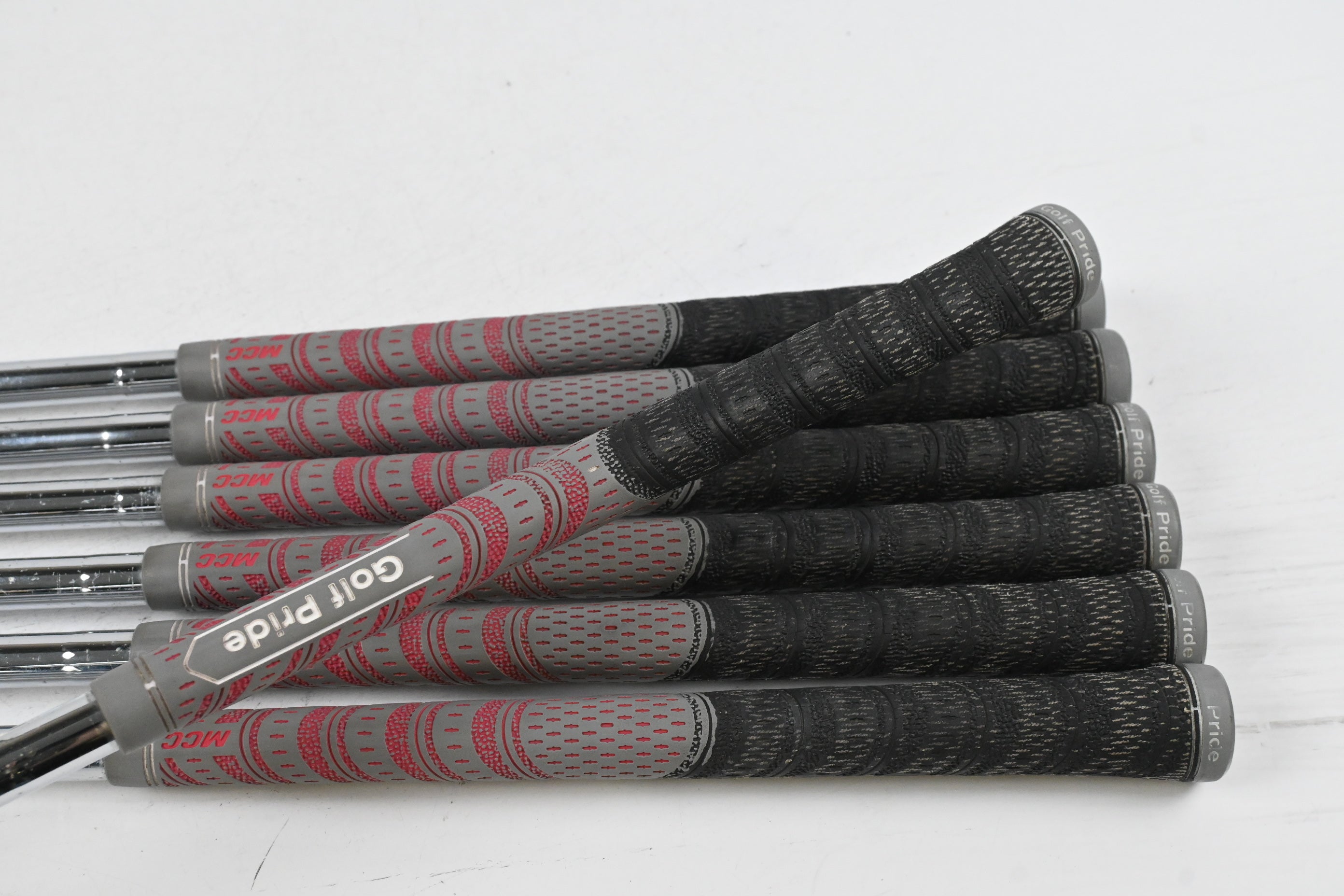 Titleist 712 AP2 Irons / 4-PW / Stiff Flex Dynamic Gold S300 Shafts